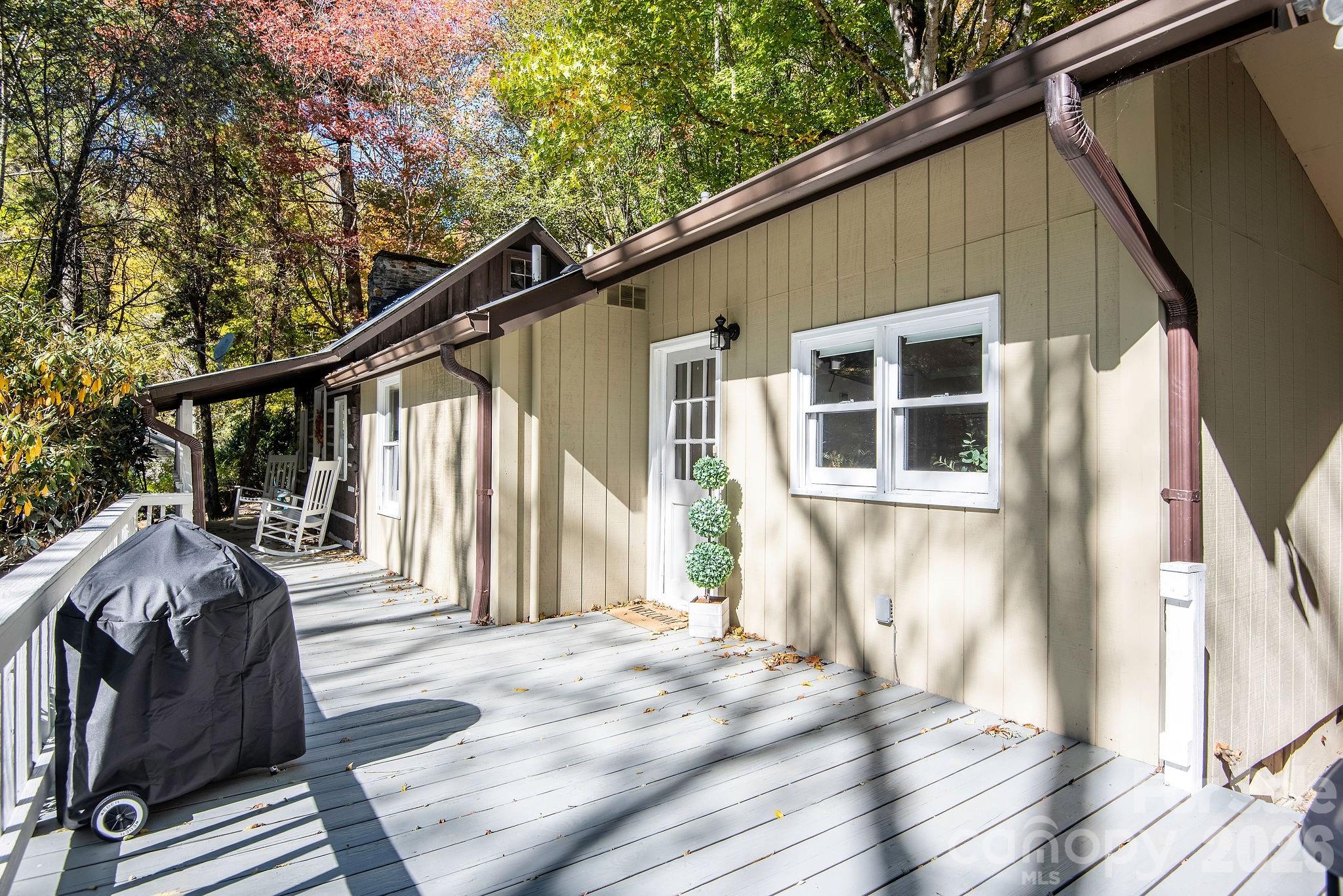 main property photo 33