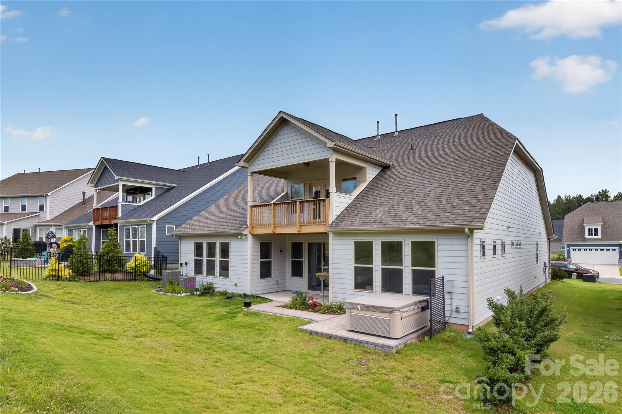 main property photo 23