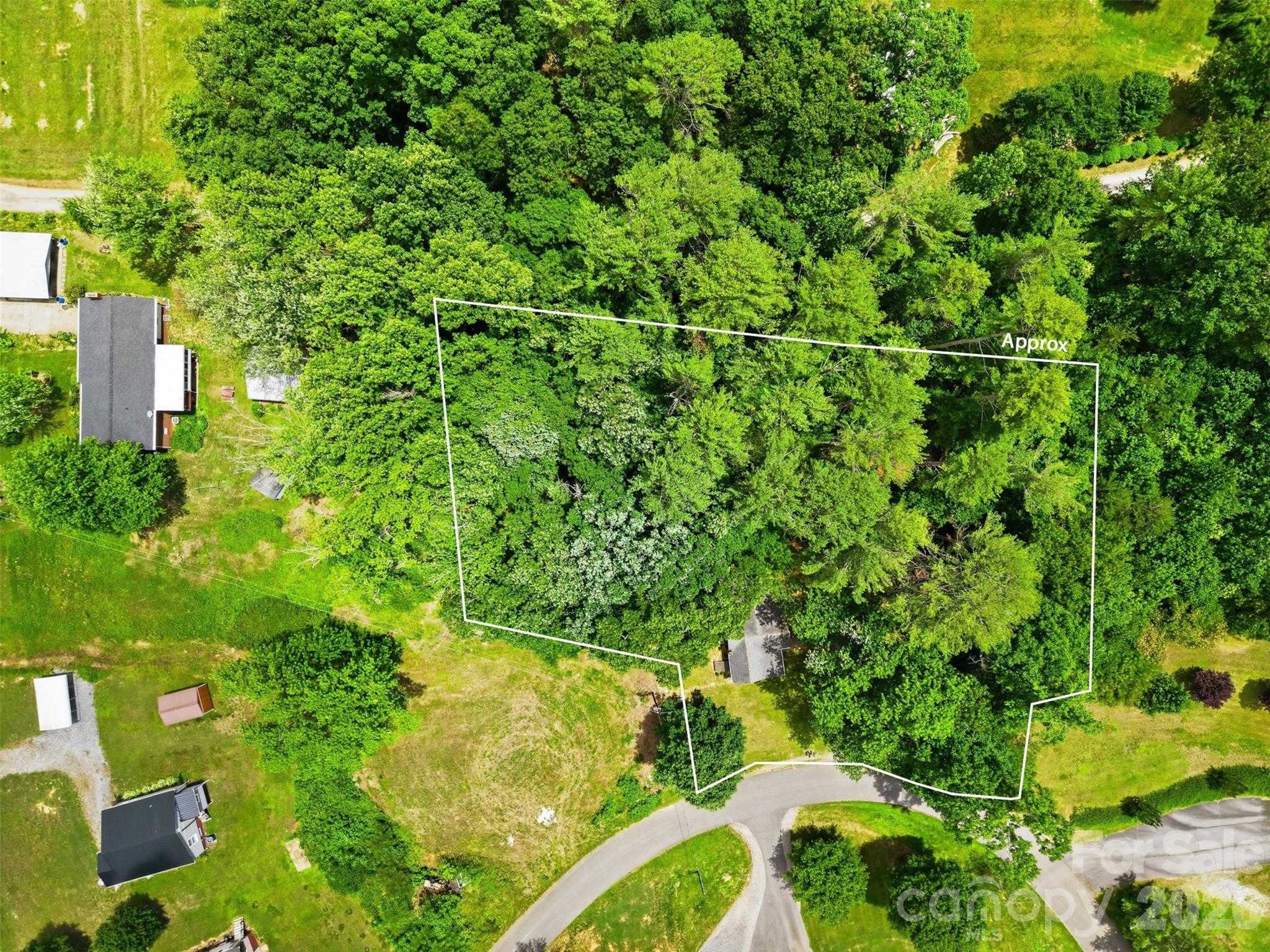 main property photo 31