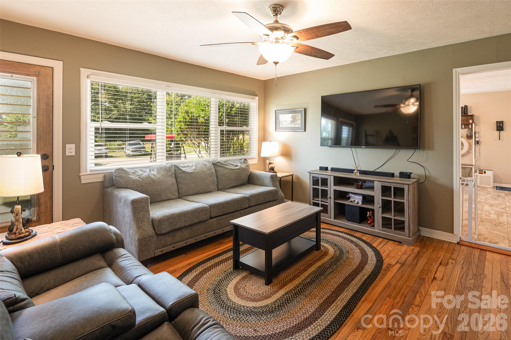 main property photo 21