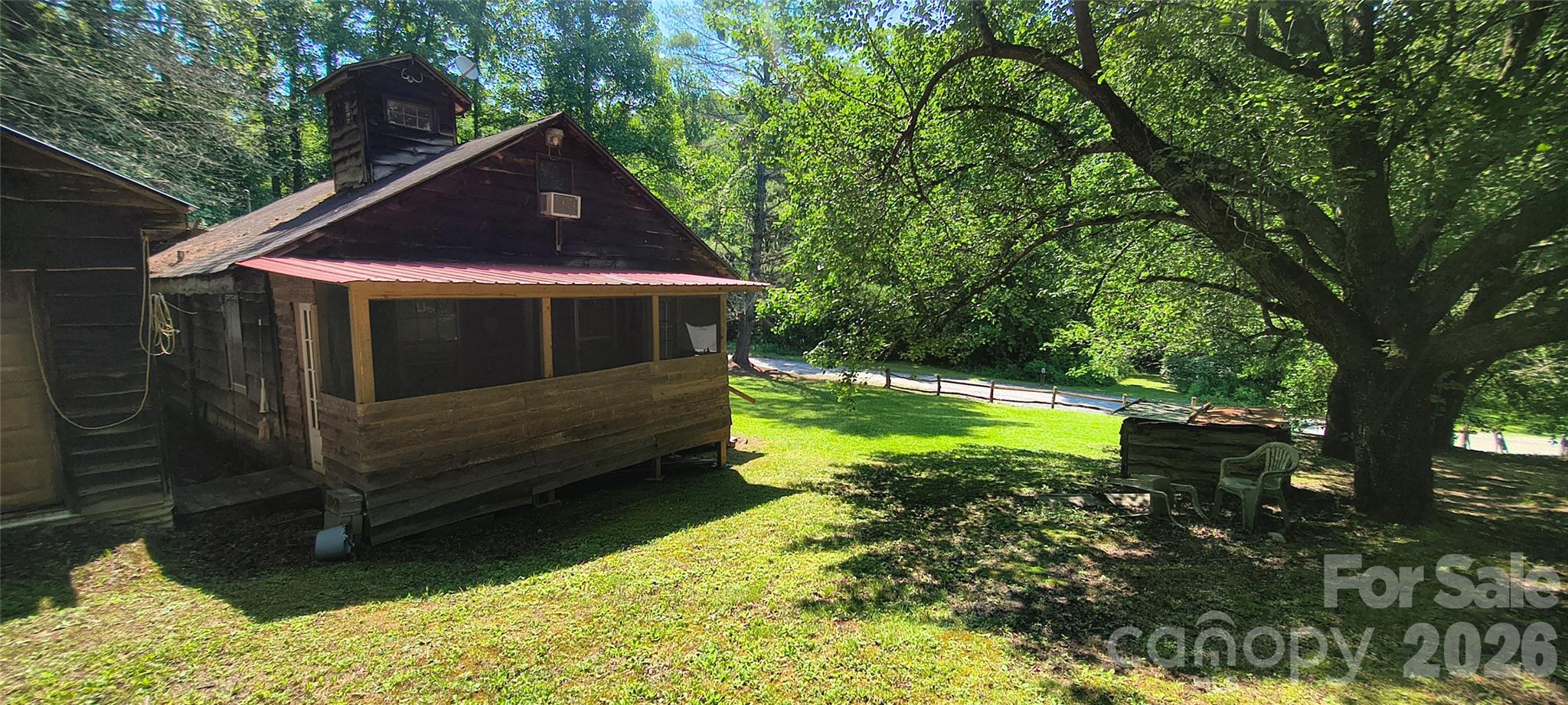 main property photo 40