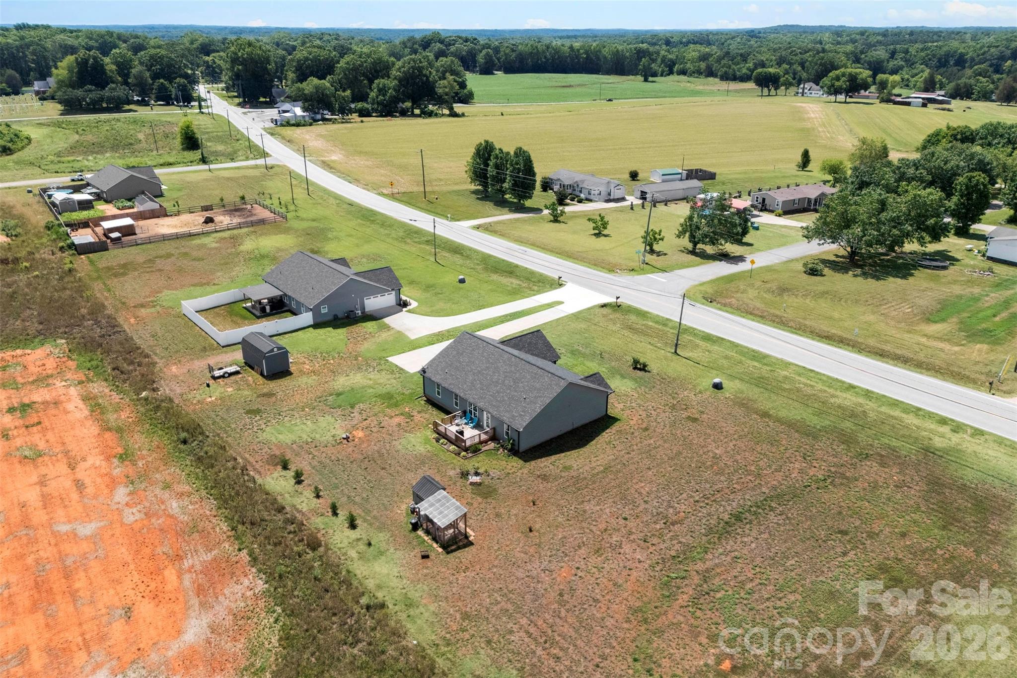 main property photo 41