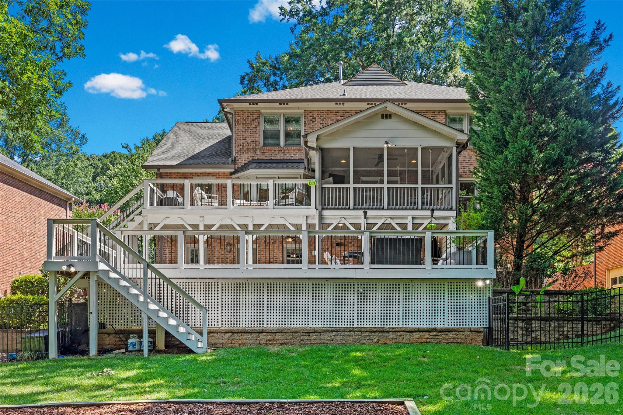 main property photo 33