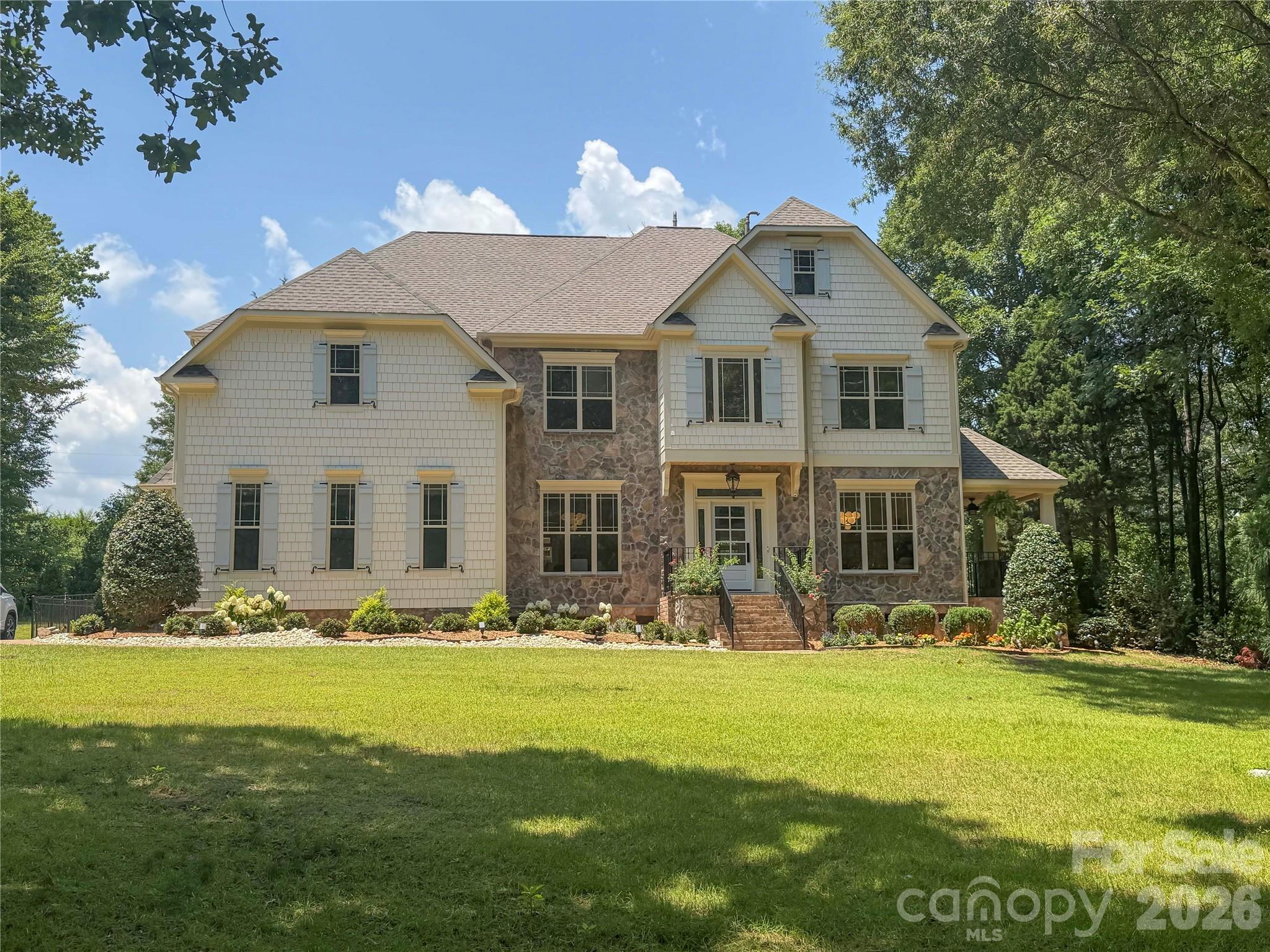 main property photo 32