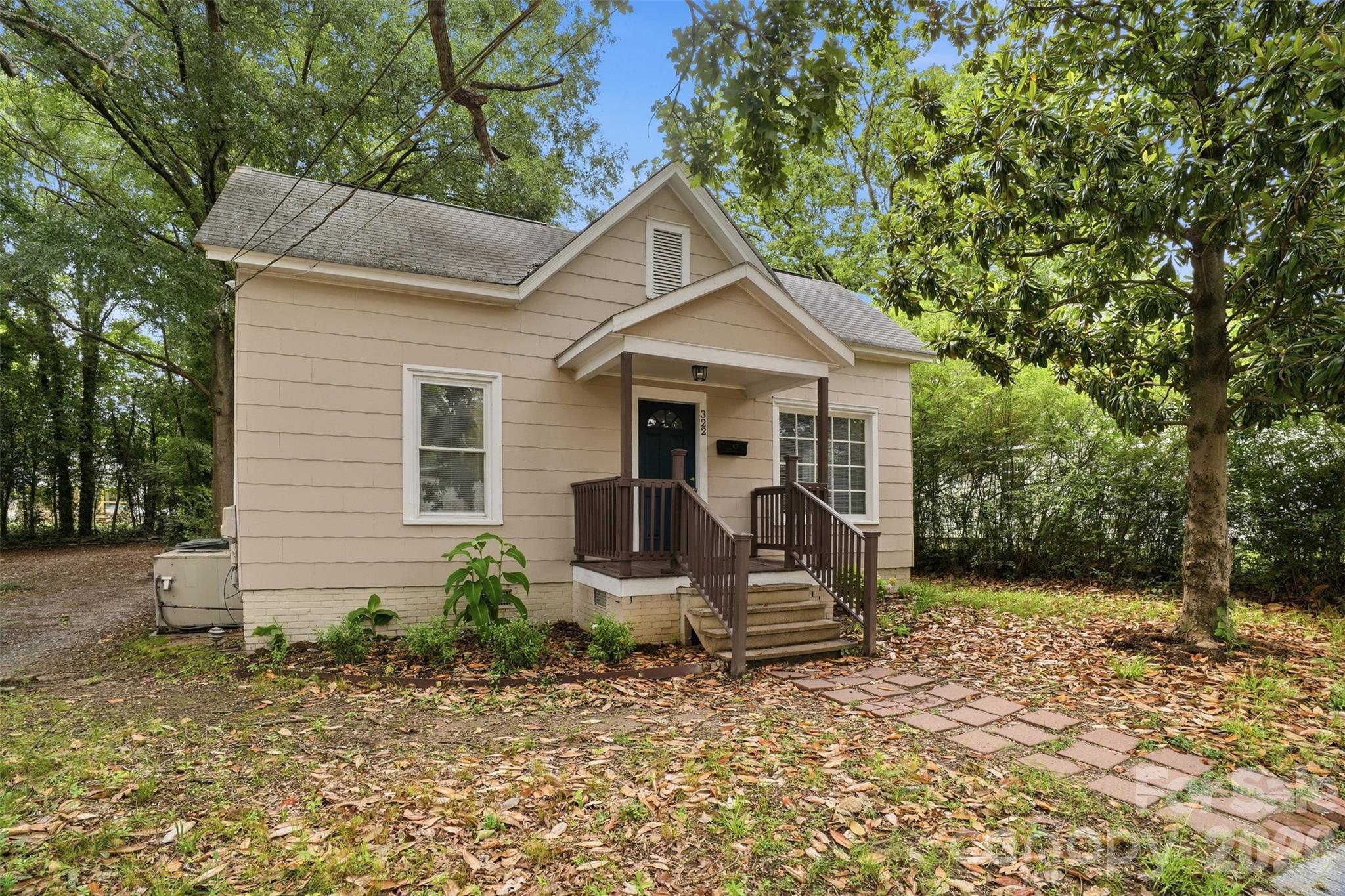 main property photo 28