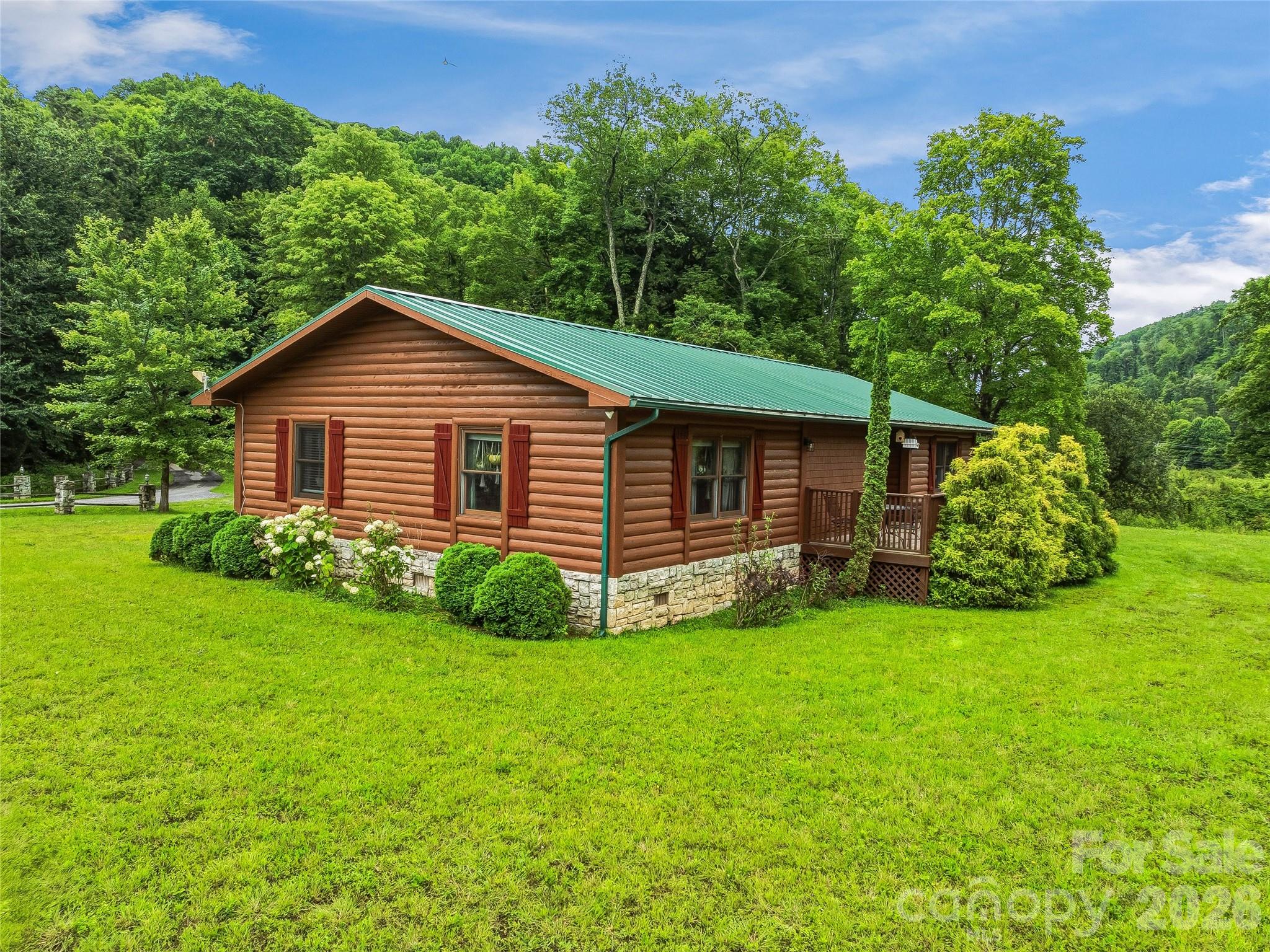 main property photo 10