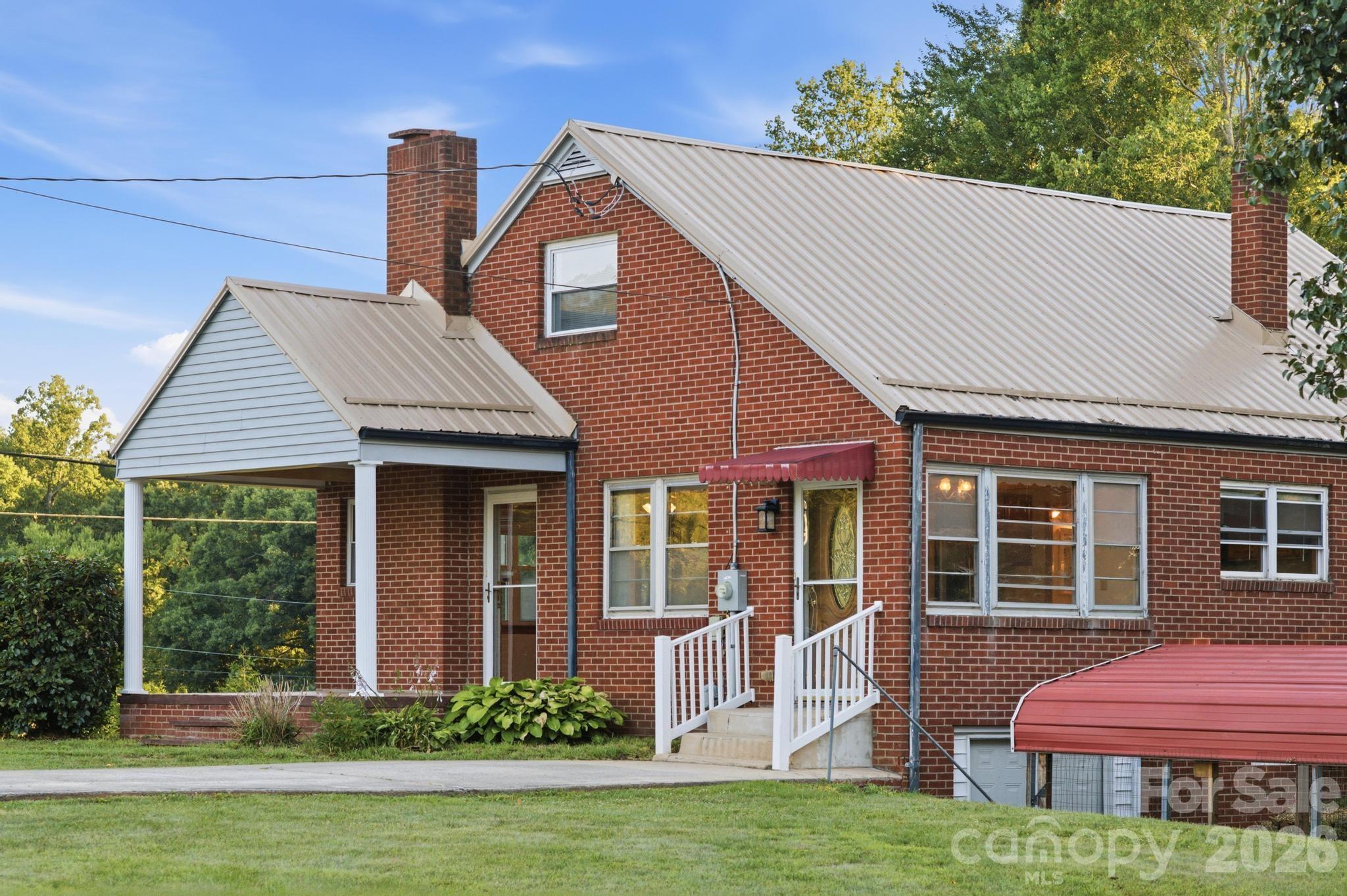 main property photo 3