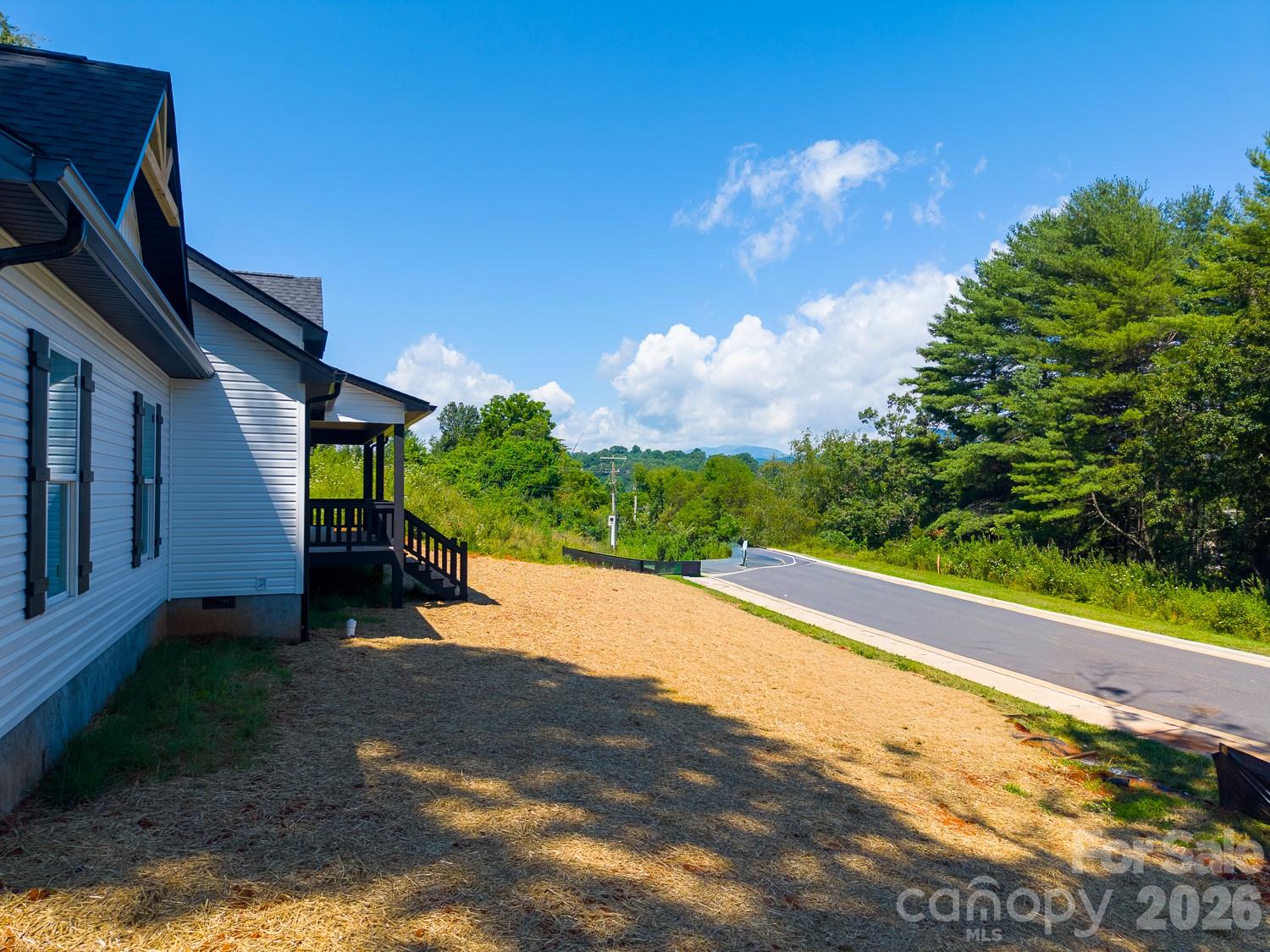 main property photo 32