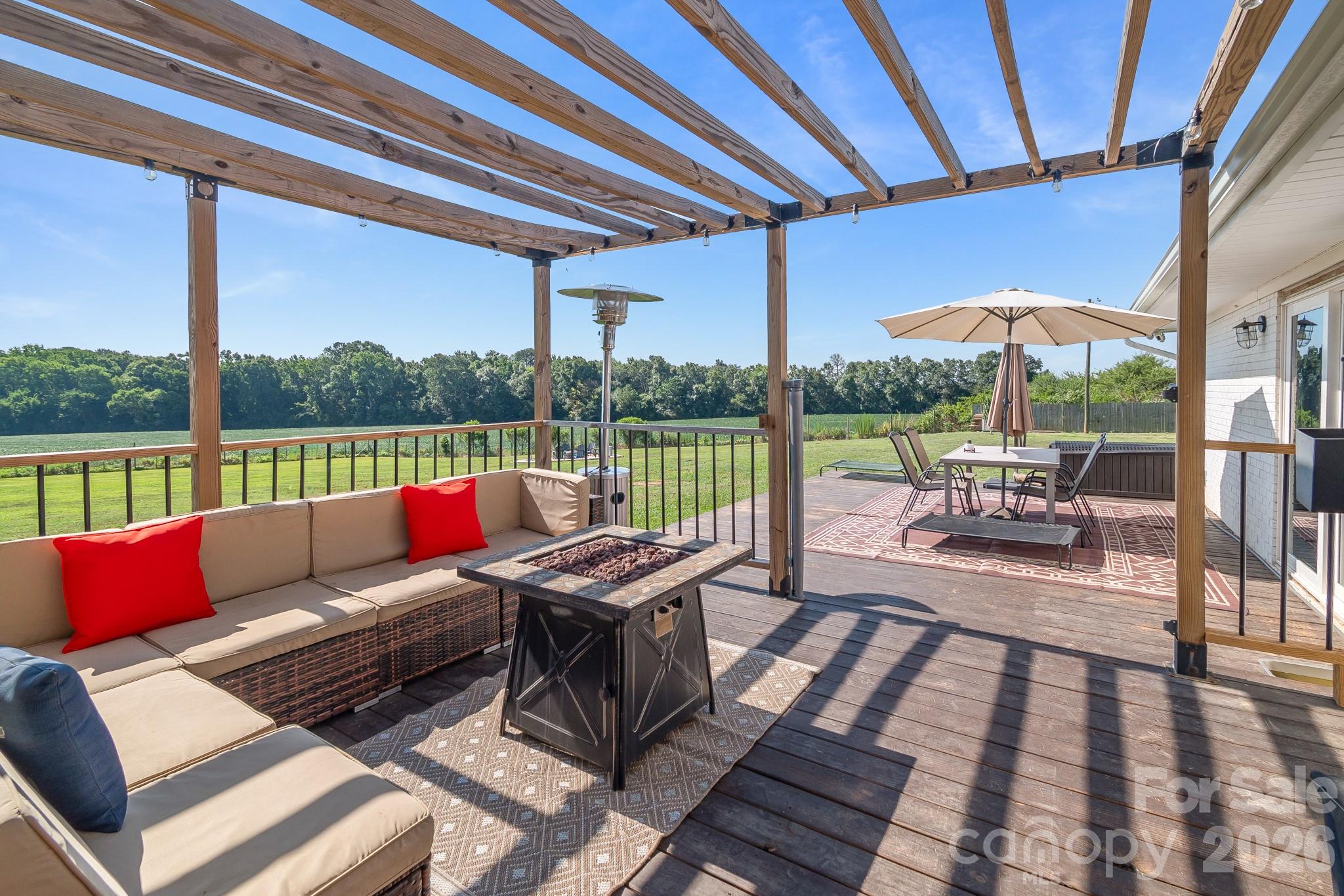 main property photo 30