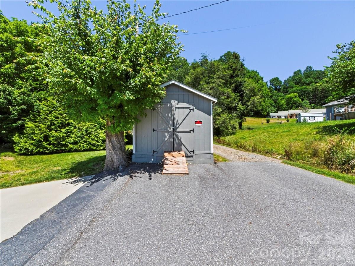 main property photo 43