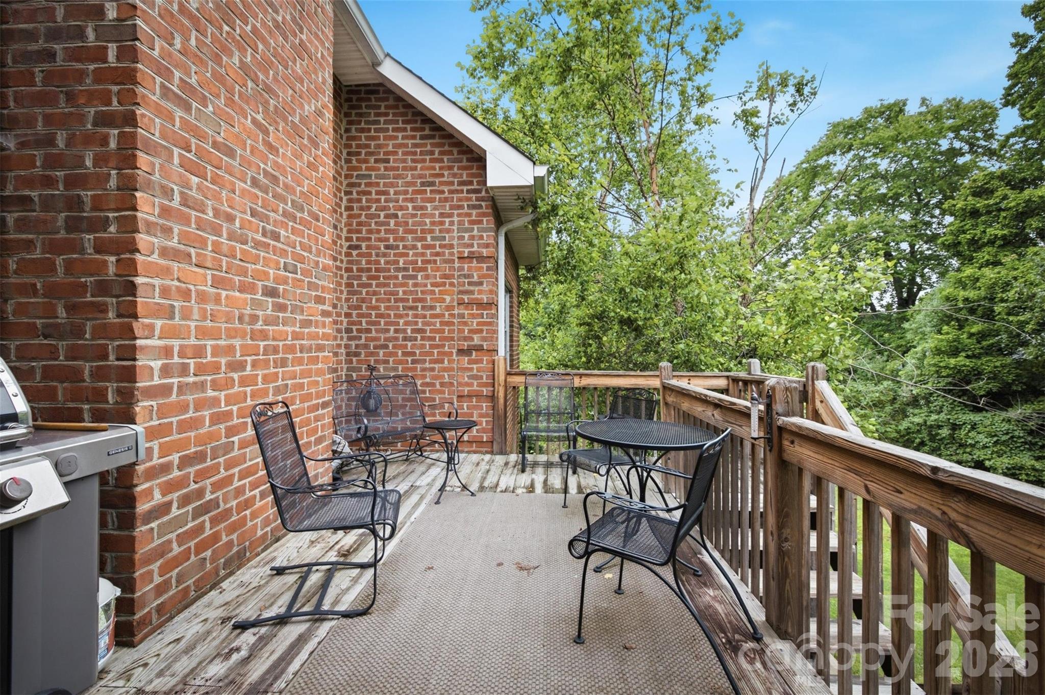 main property photo 30