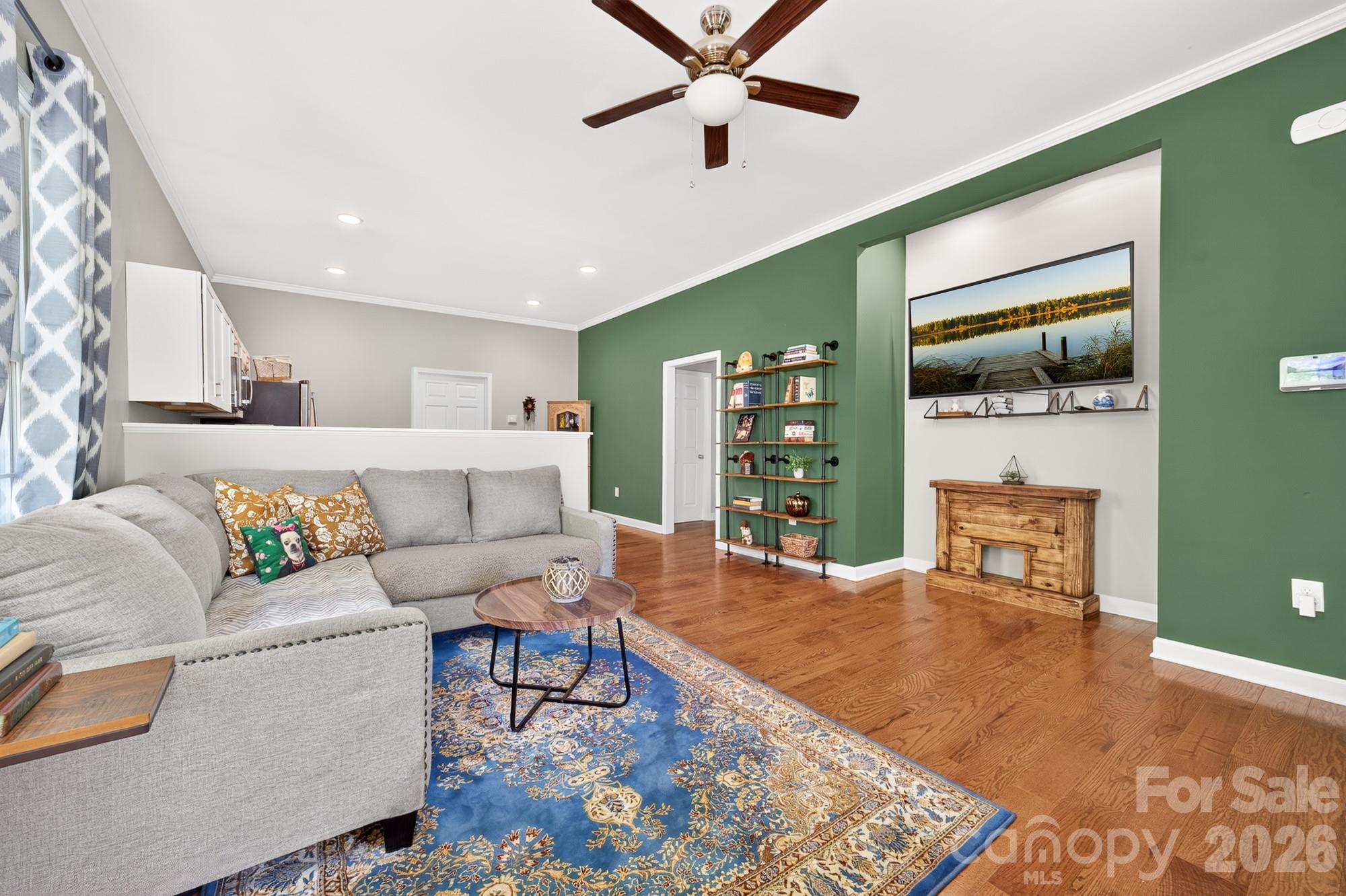 main property photo 5