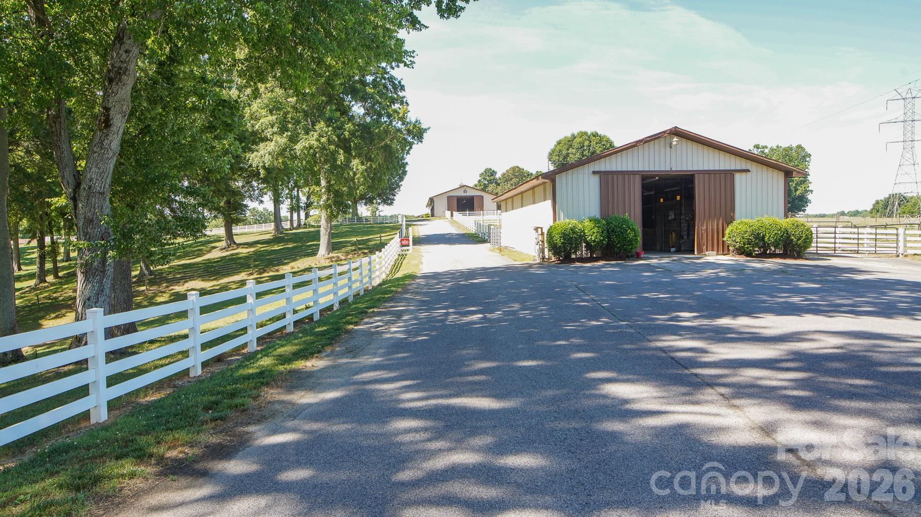 main property photo 19