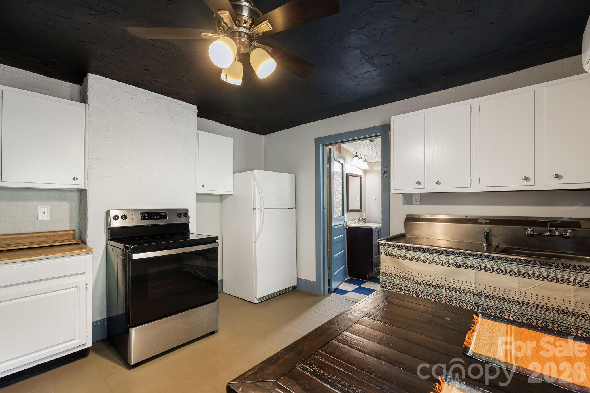 property viewer photo 10