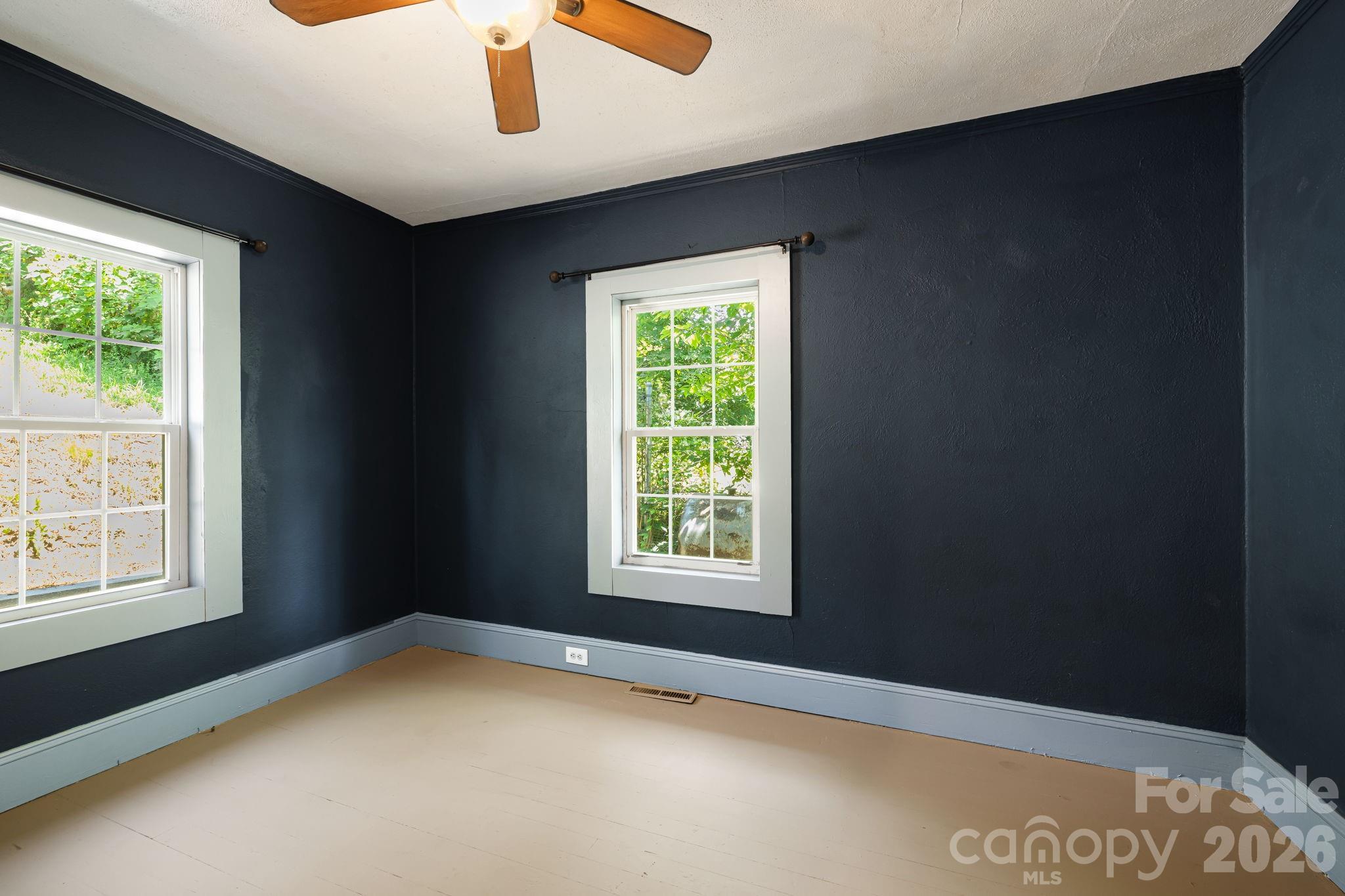 property viewer photo 14