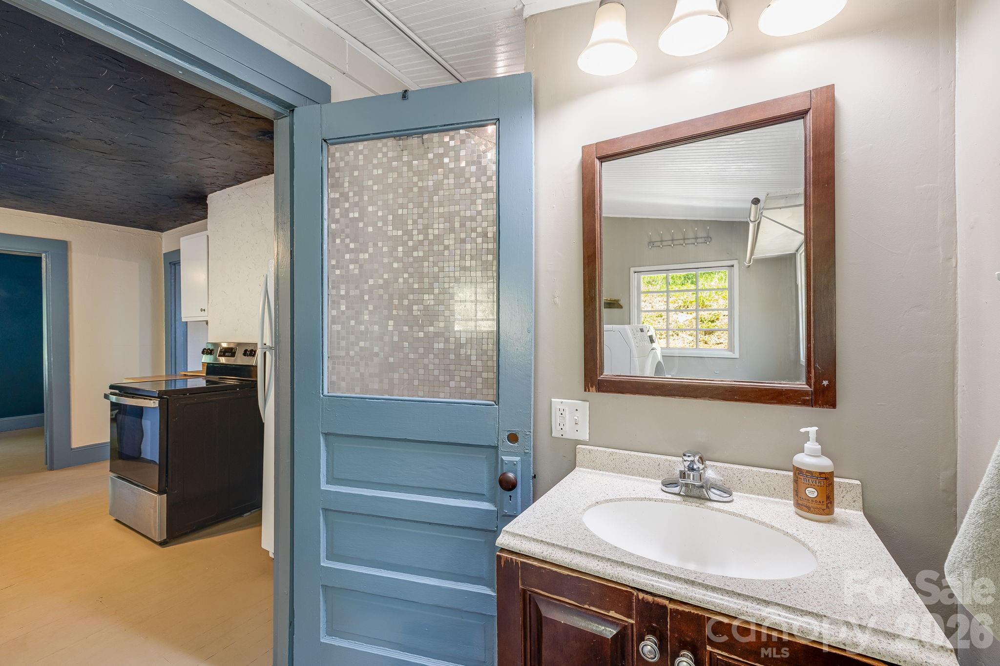 property viewer photo 16