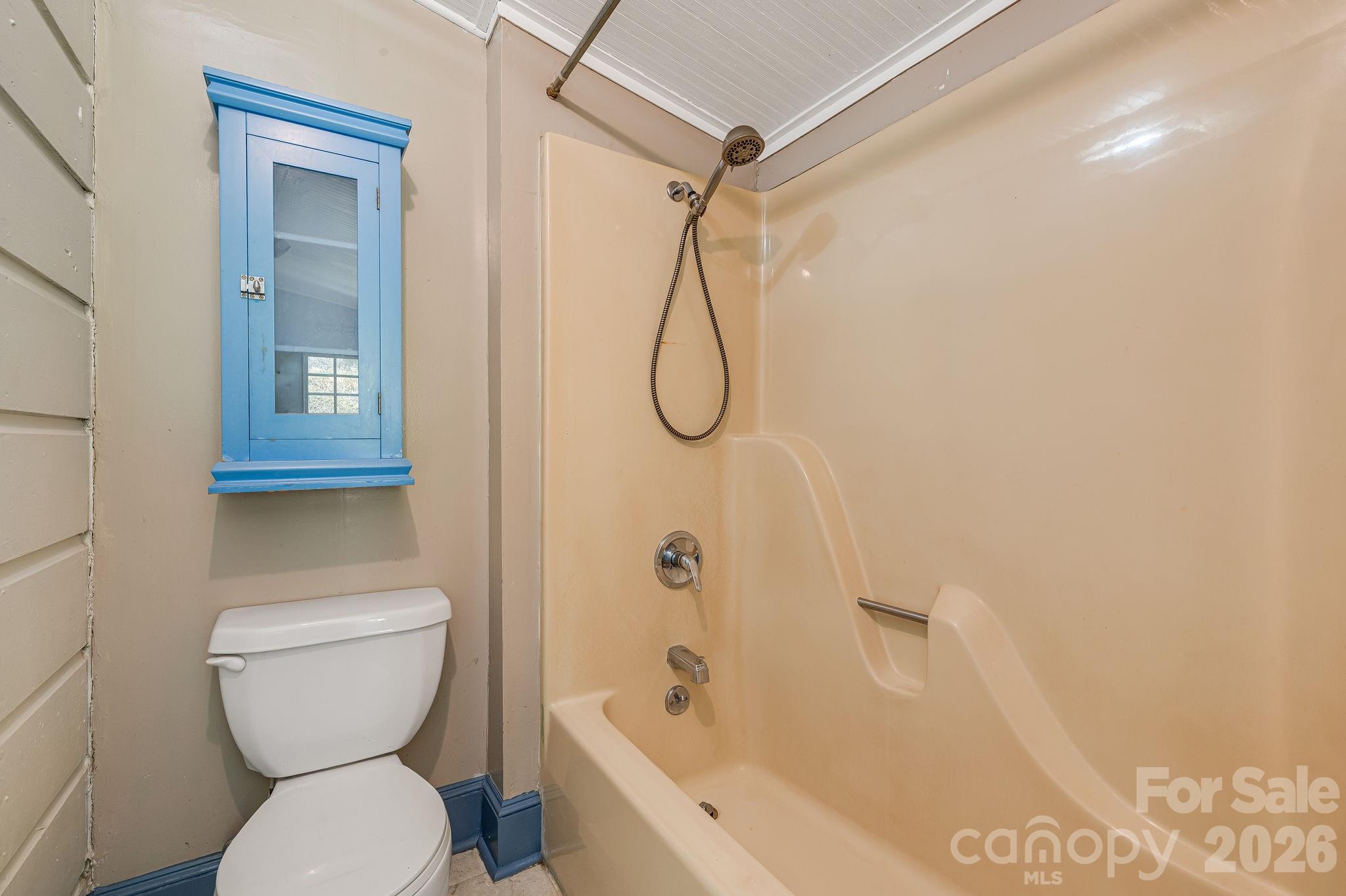 property viewer photo 18