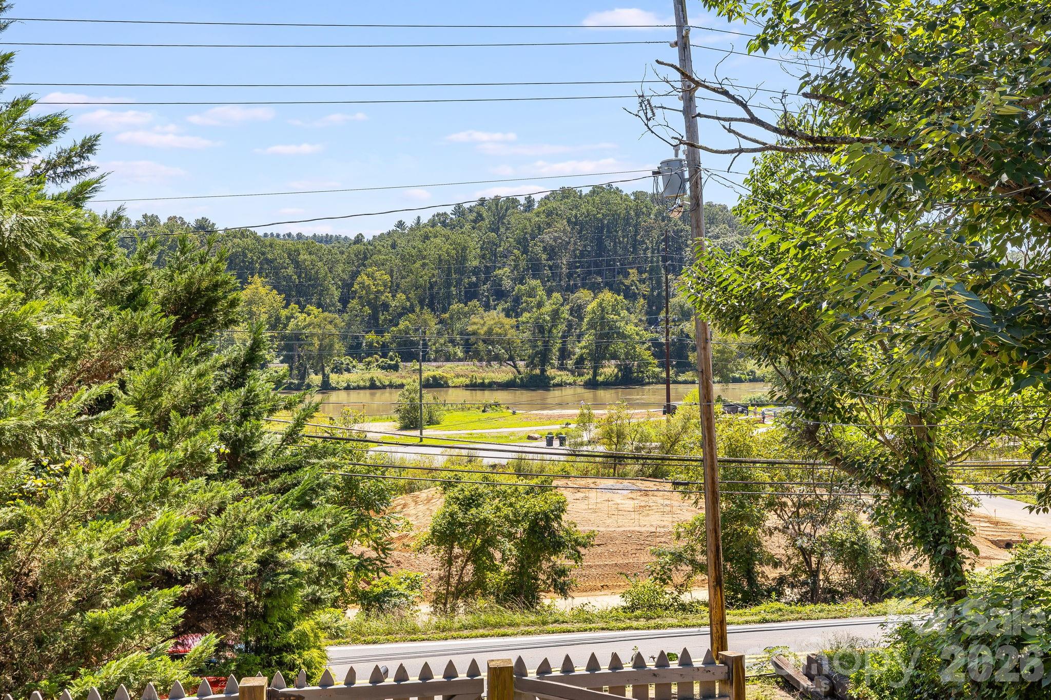 property viewer photo 24