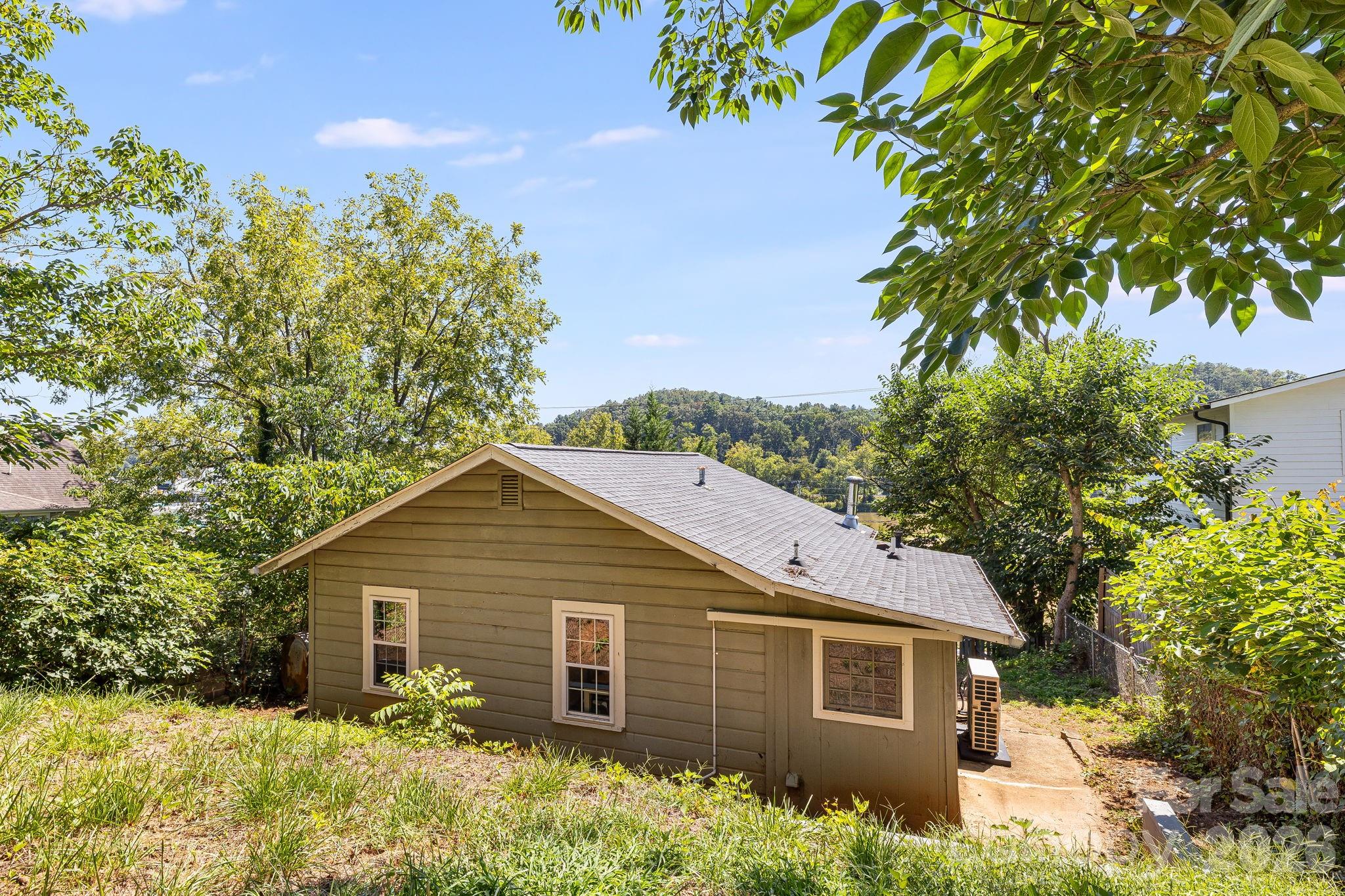 property viewer photo 26