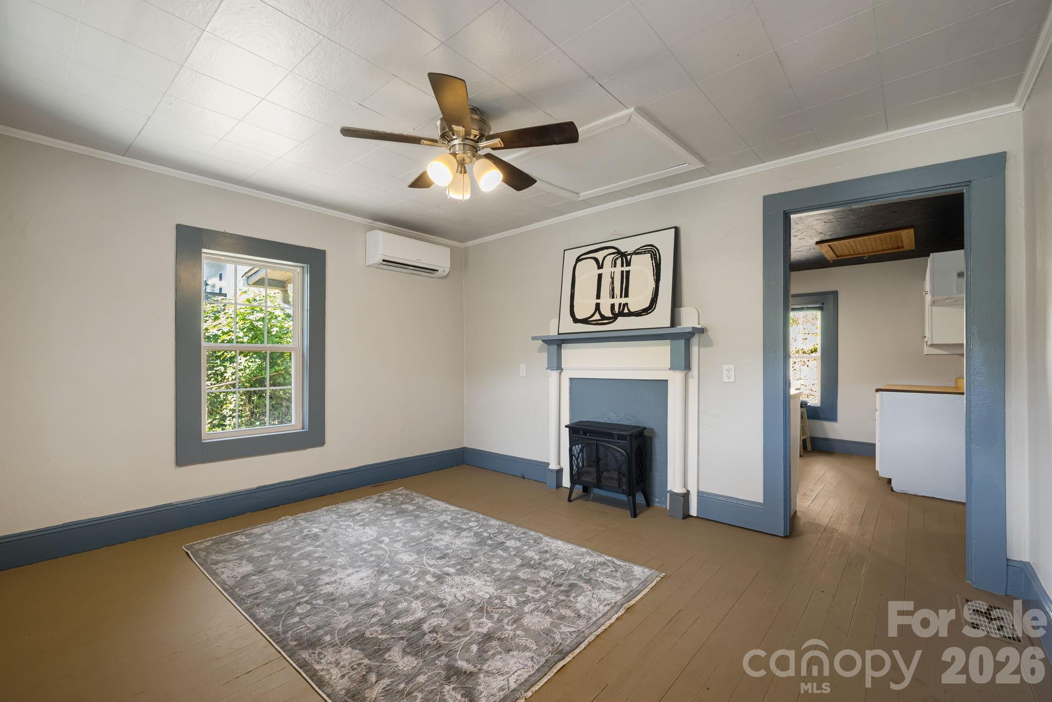 property viewer photo 6