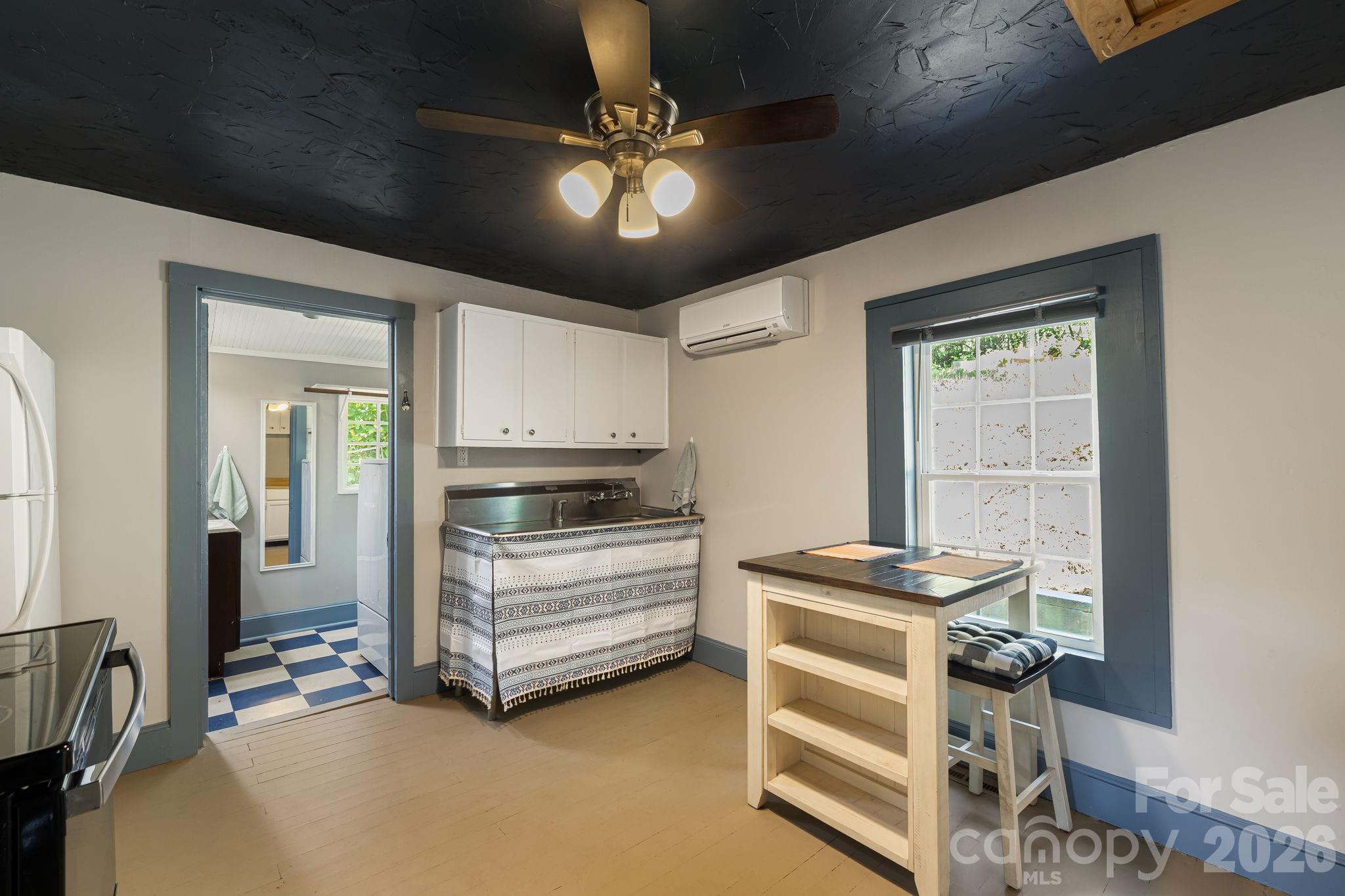 property viewer photo 9