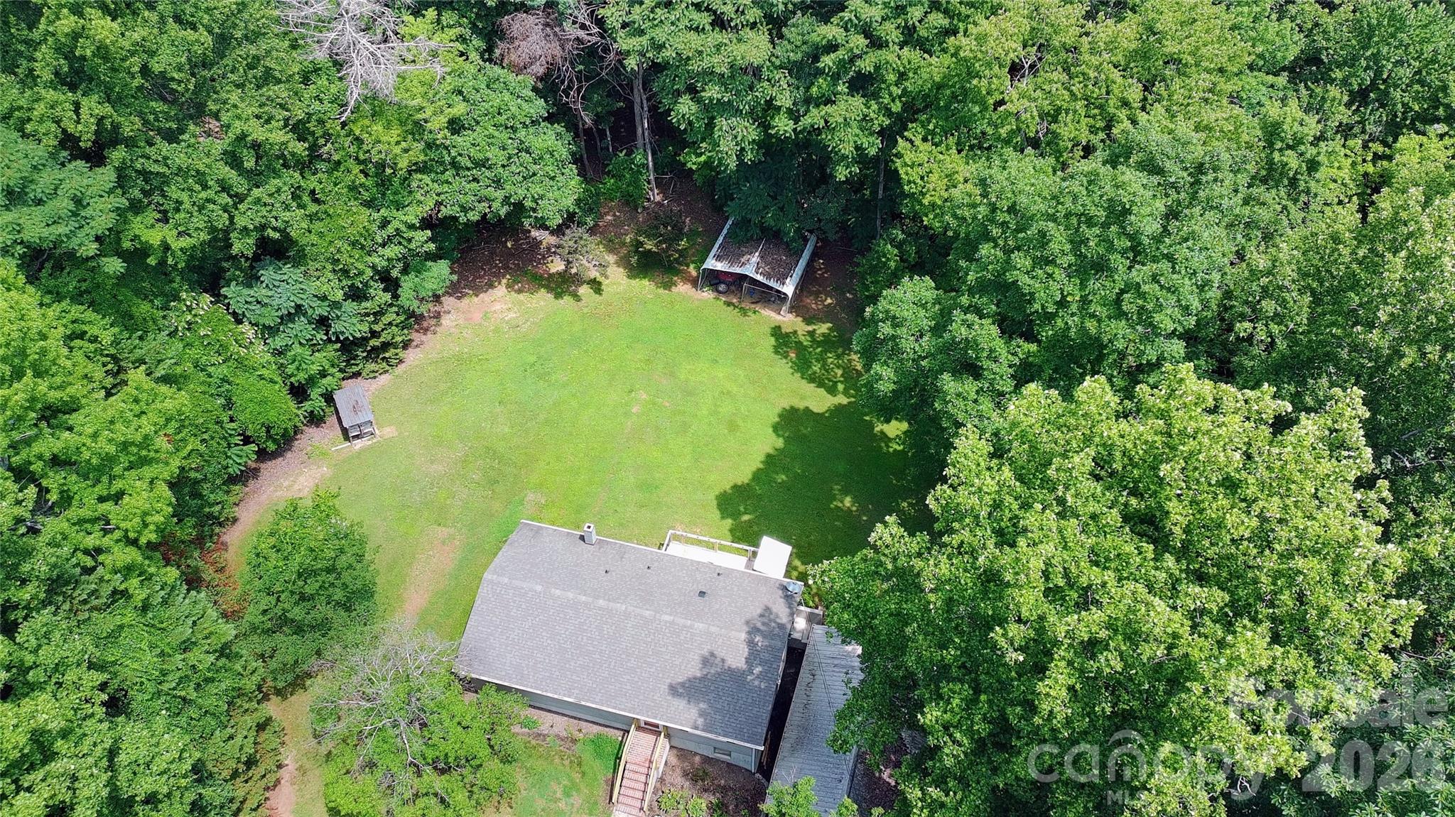main property photo 33