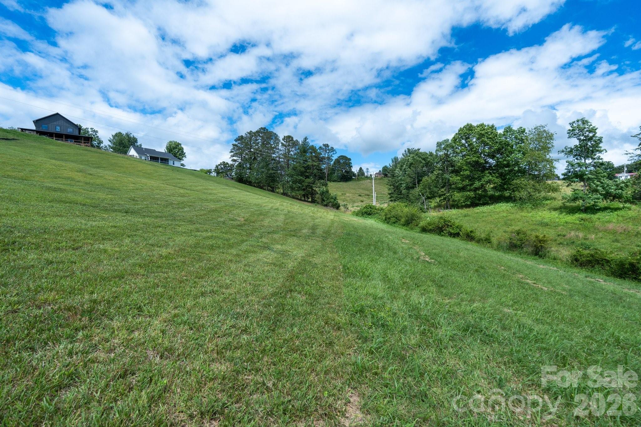main property photo 20