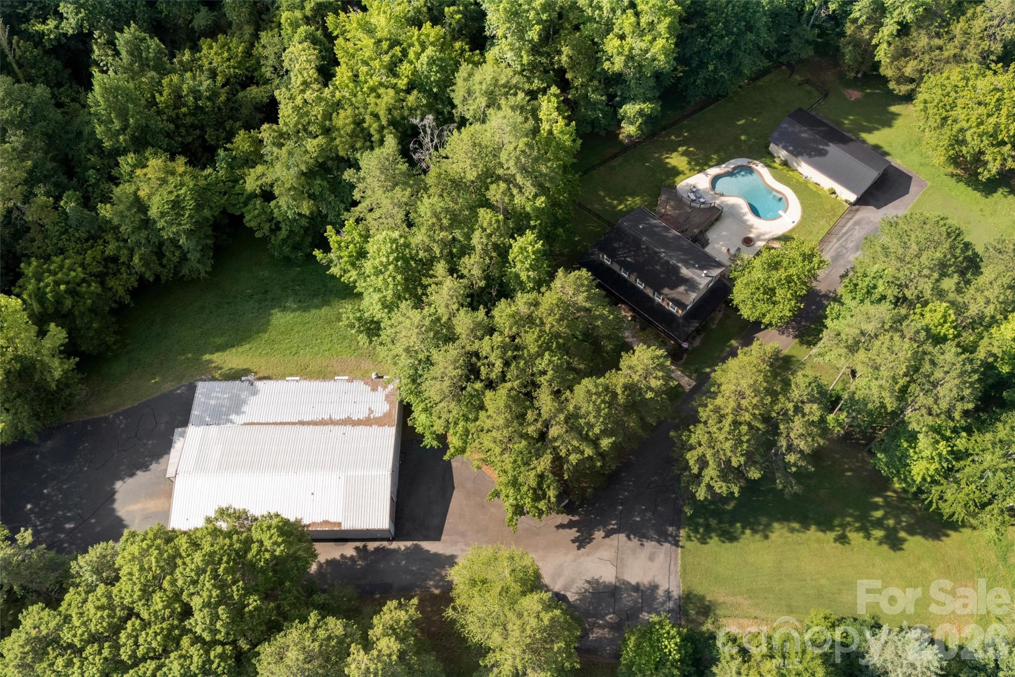 main property photo 38