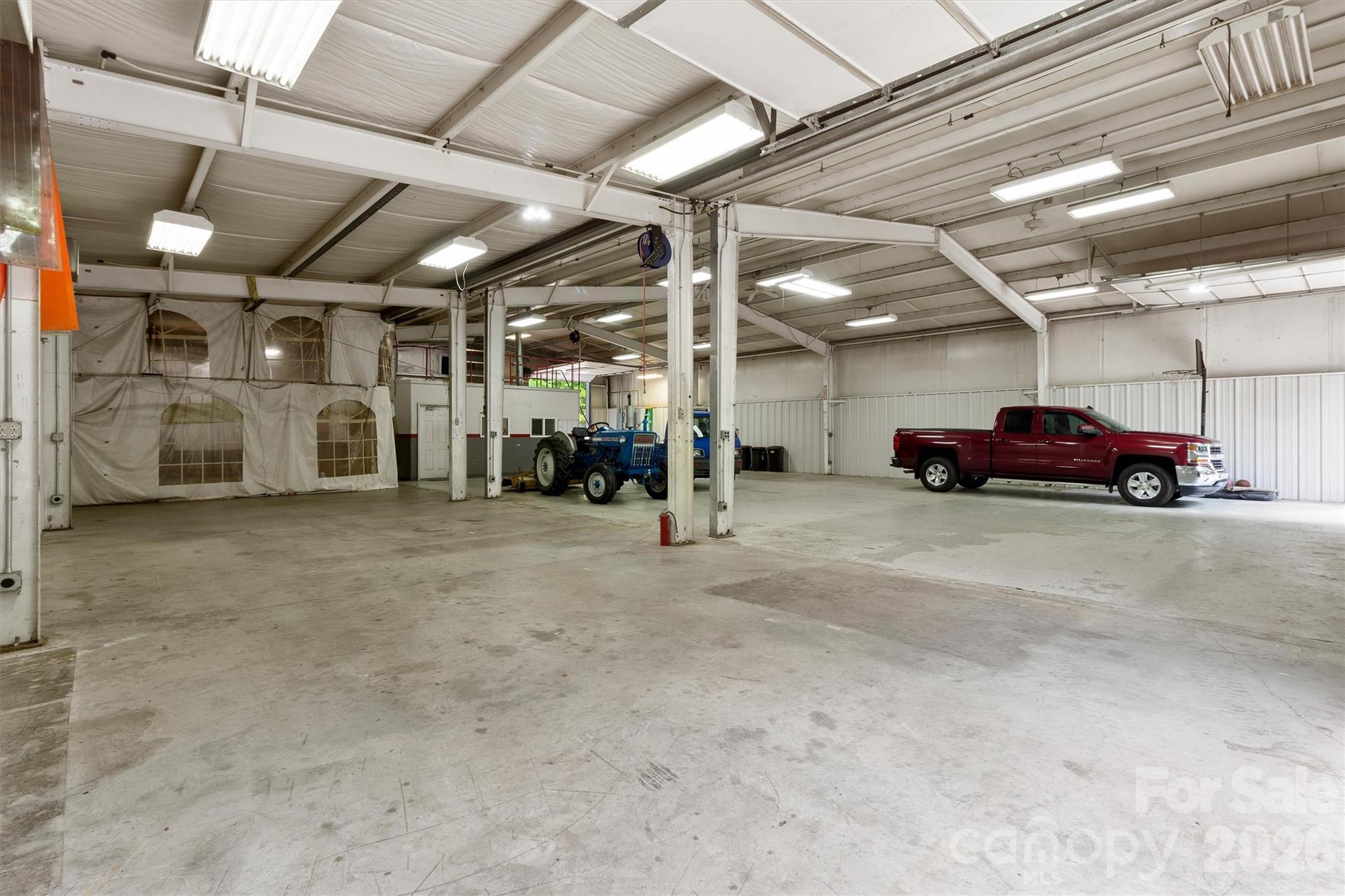 main property photo 41