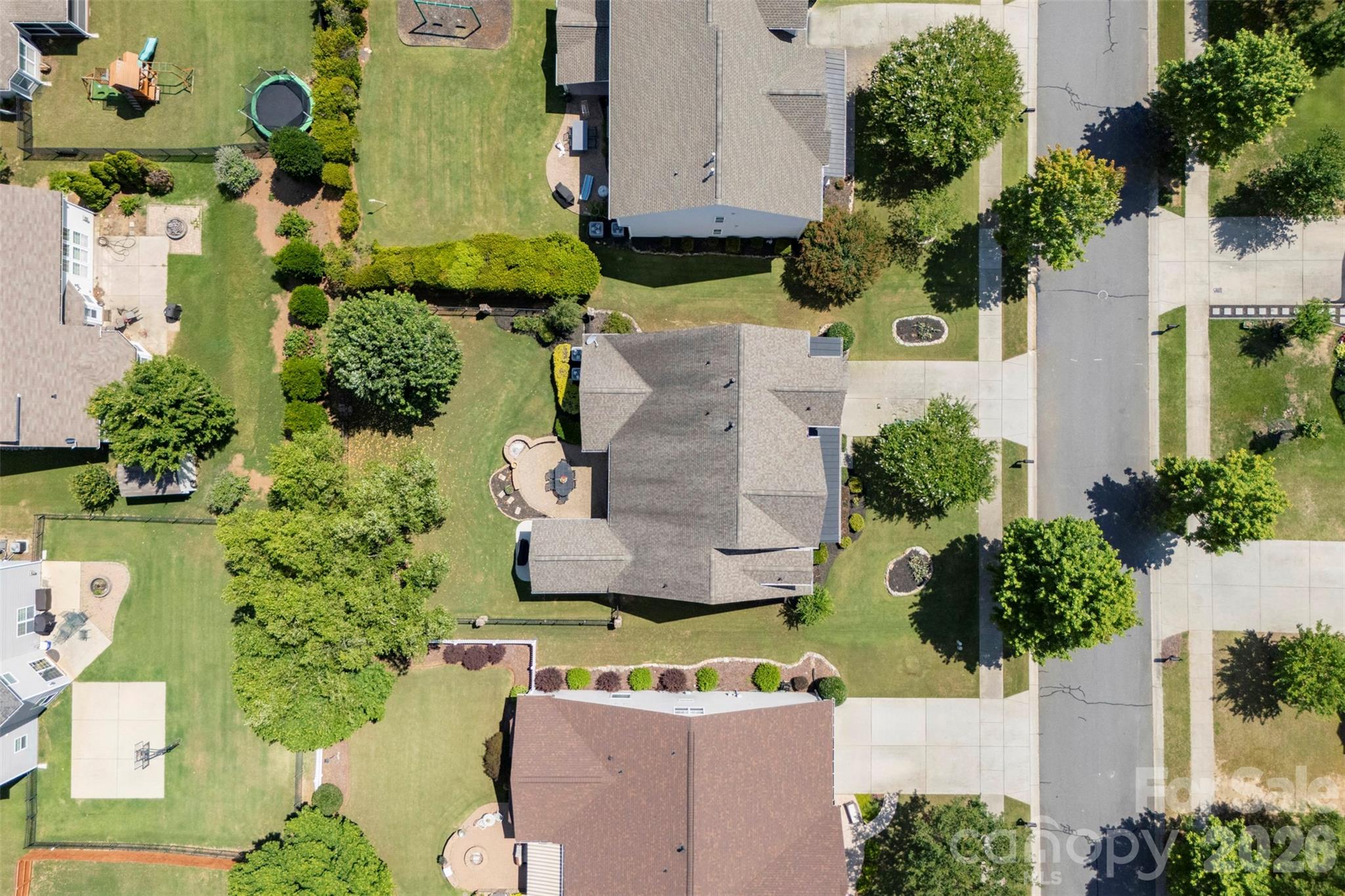main property photo 31