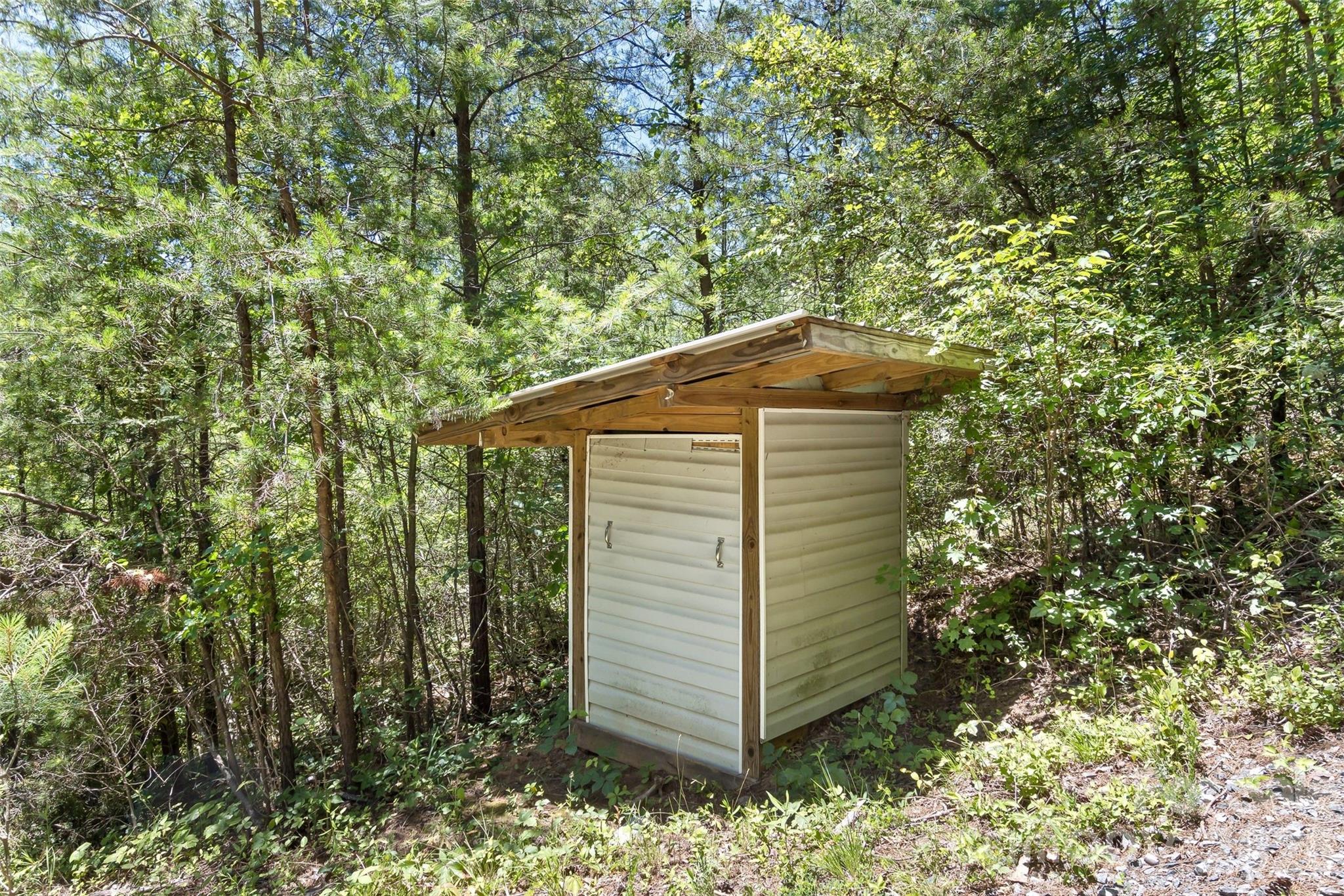 main property photo 44