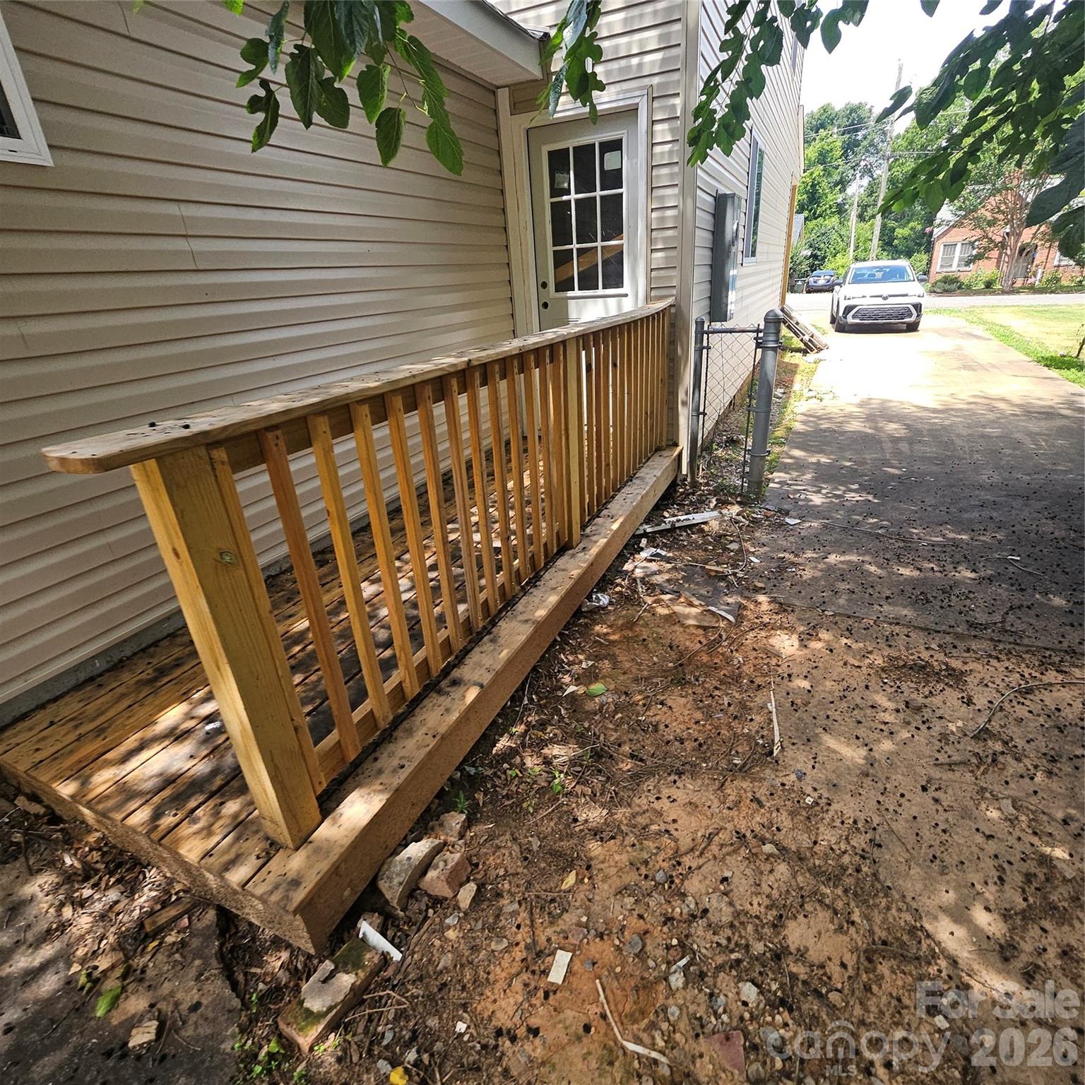 main property photo 10