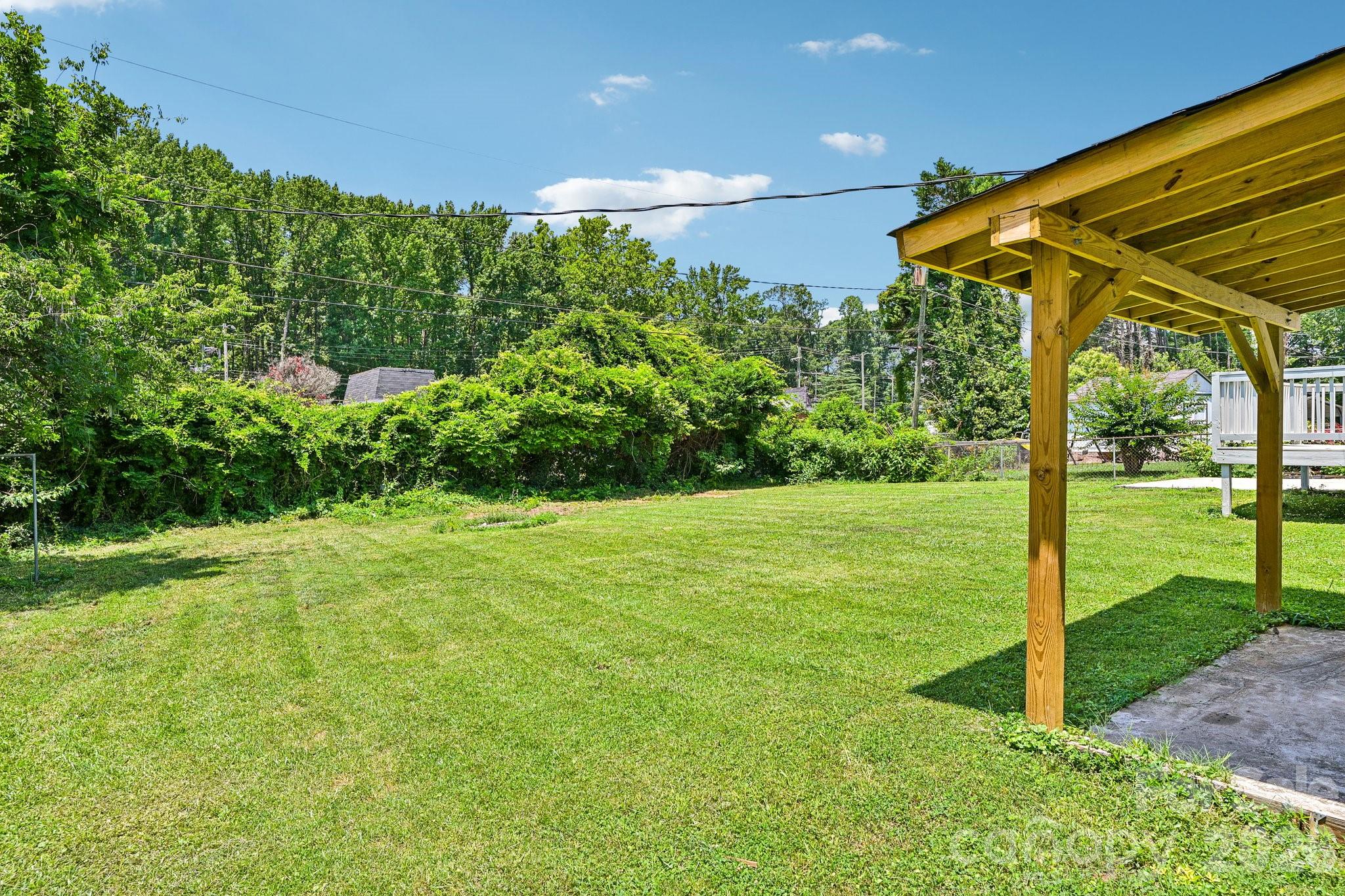 main property photo 45