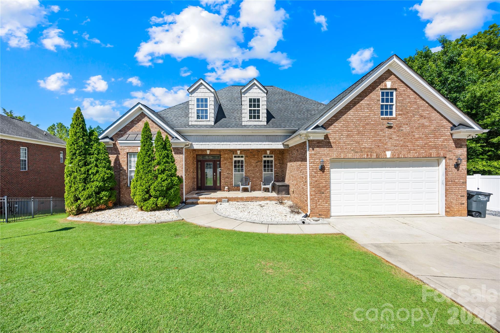 main property photo 5