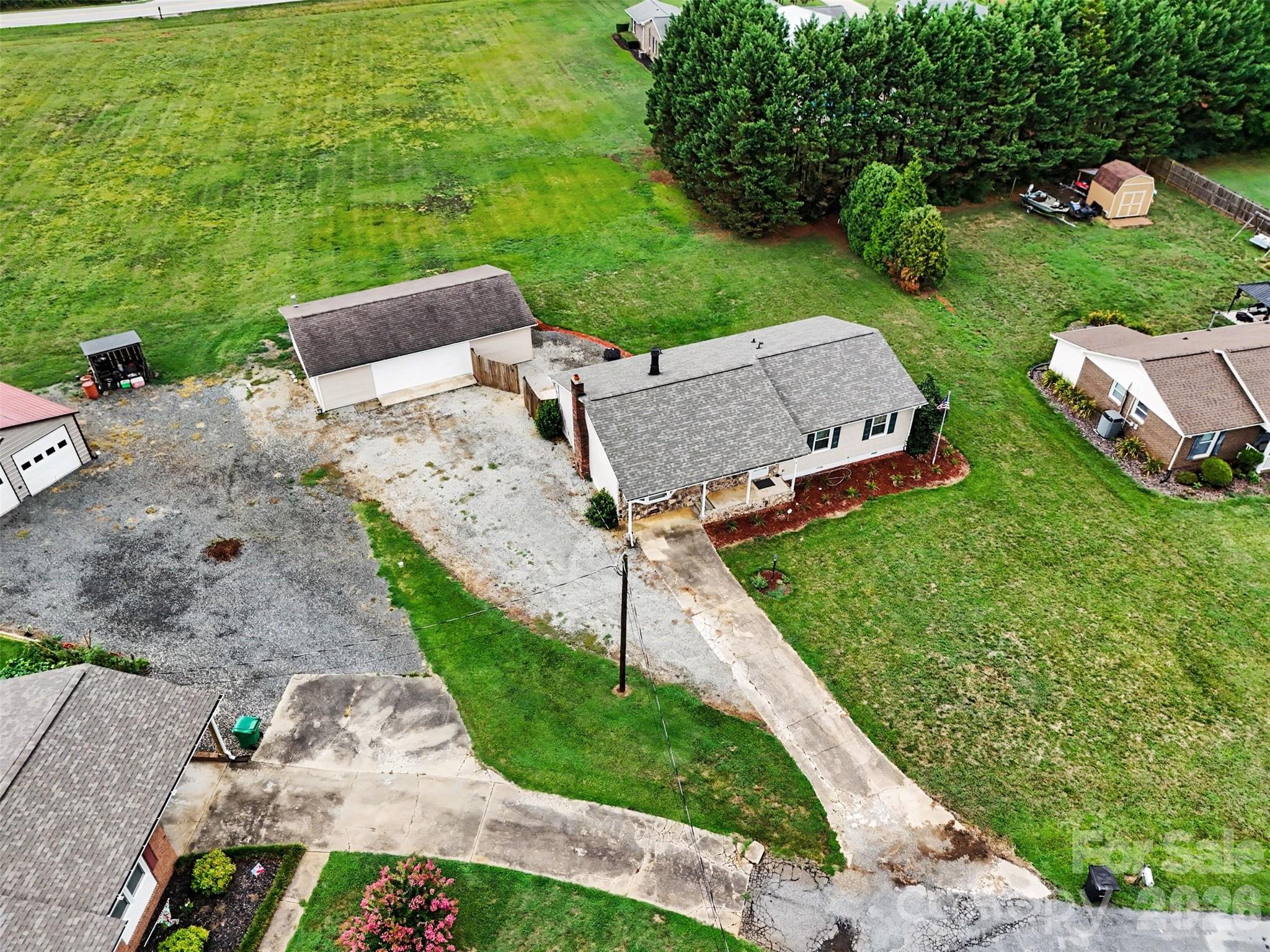 main property photo 20