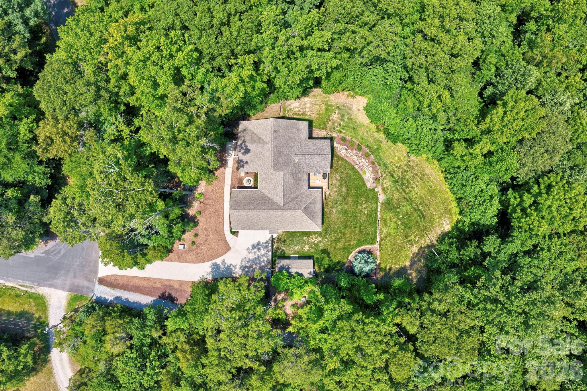 main property photo 32