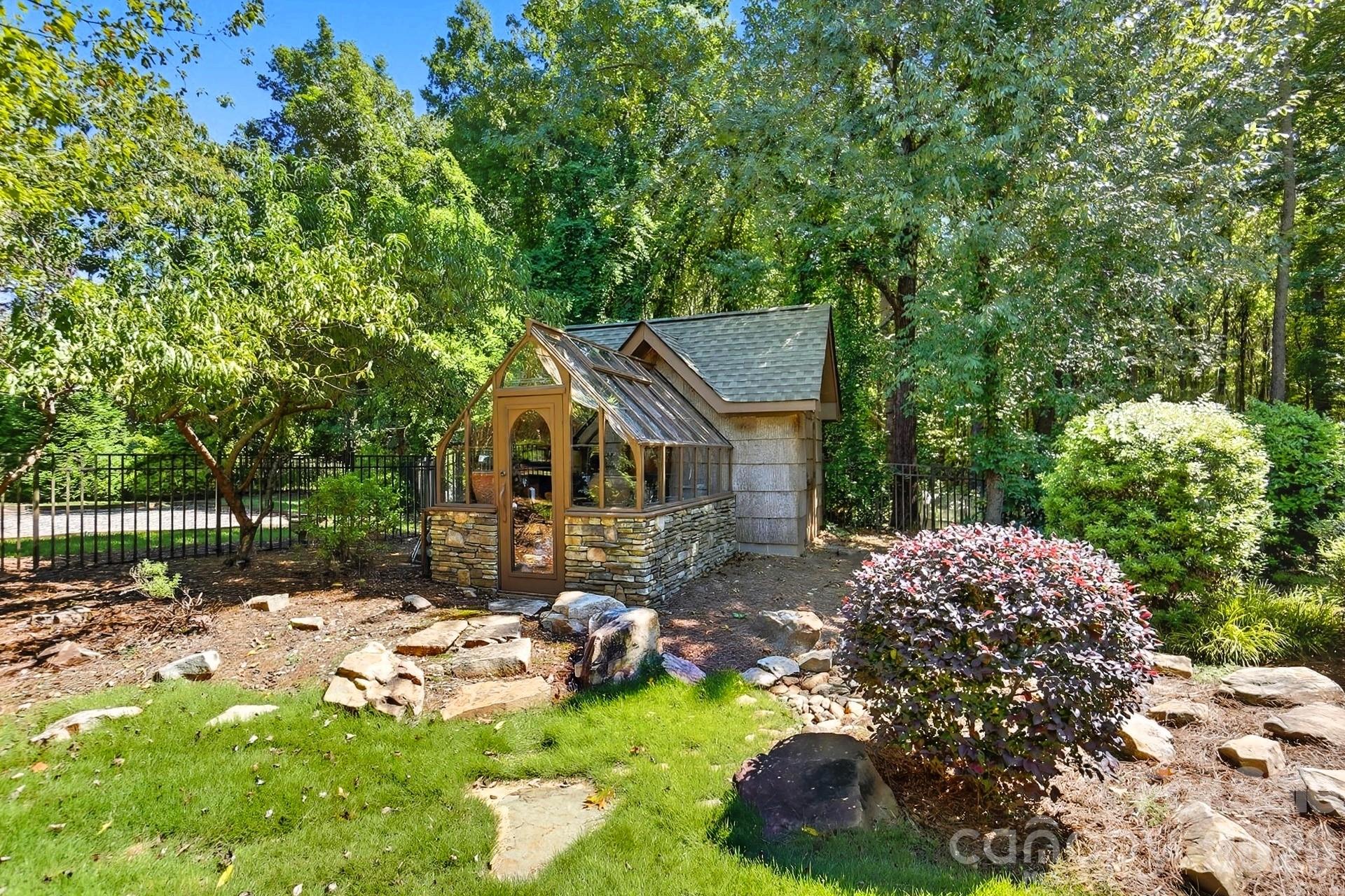 main property photo 32