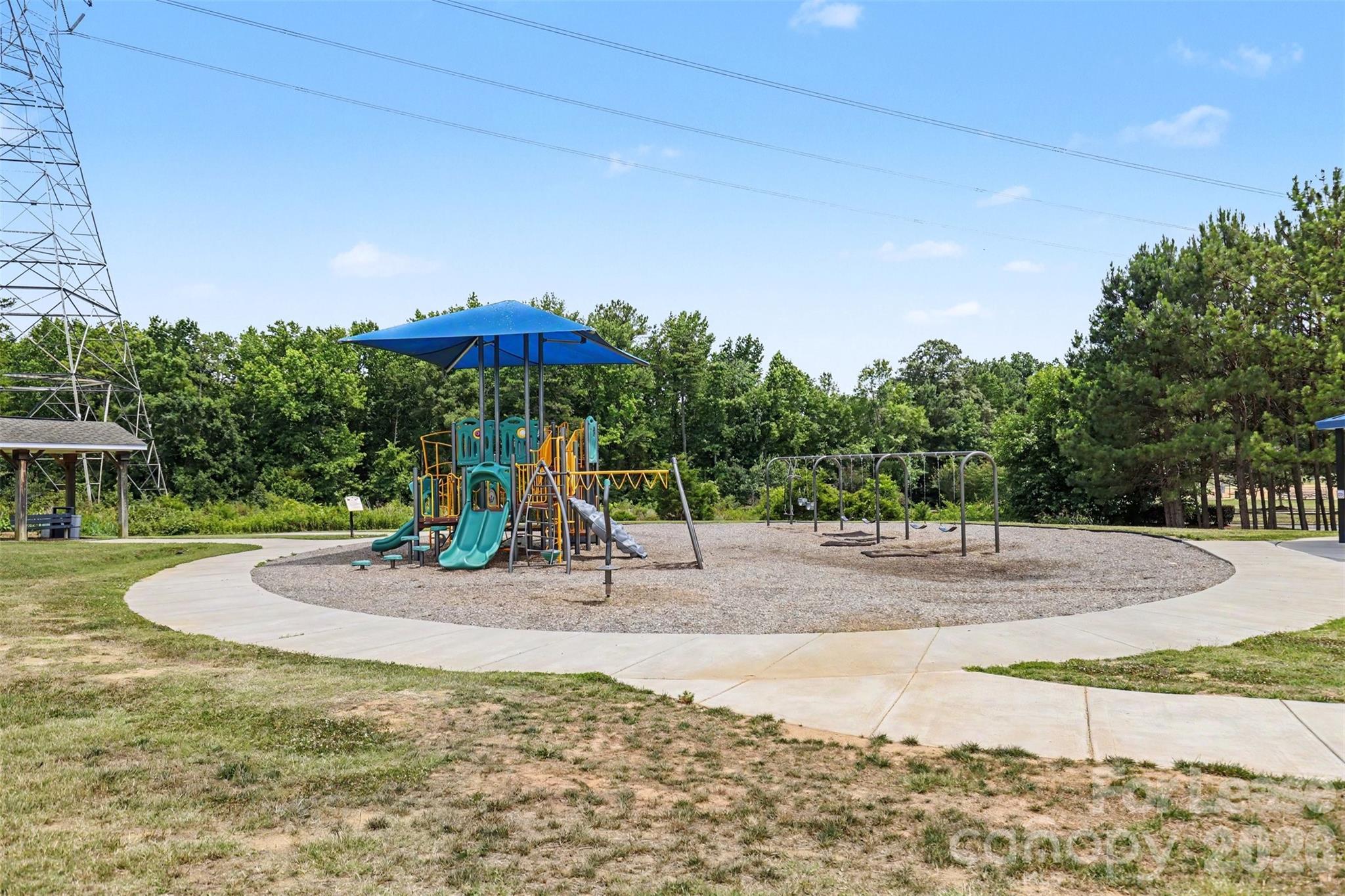 main property photo 44