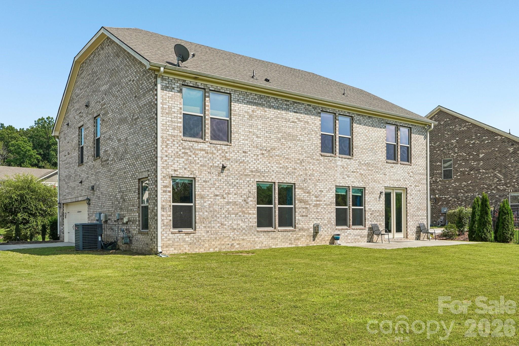 main property photo 40