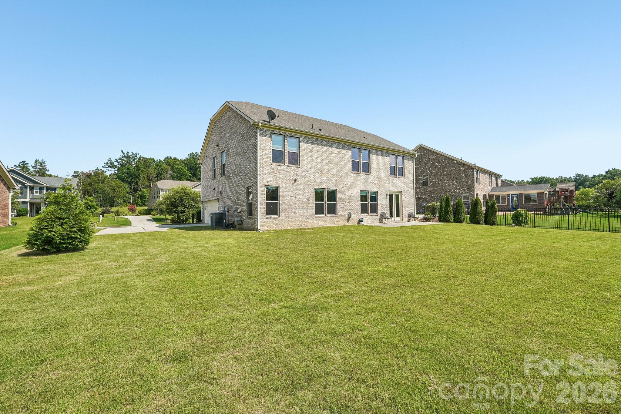 main property photo 41