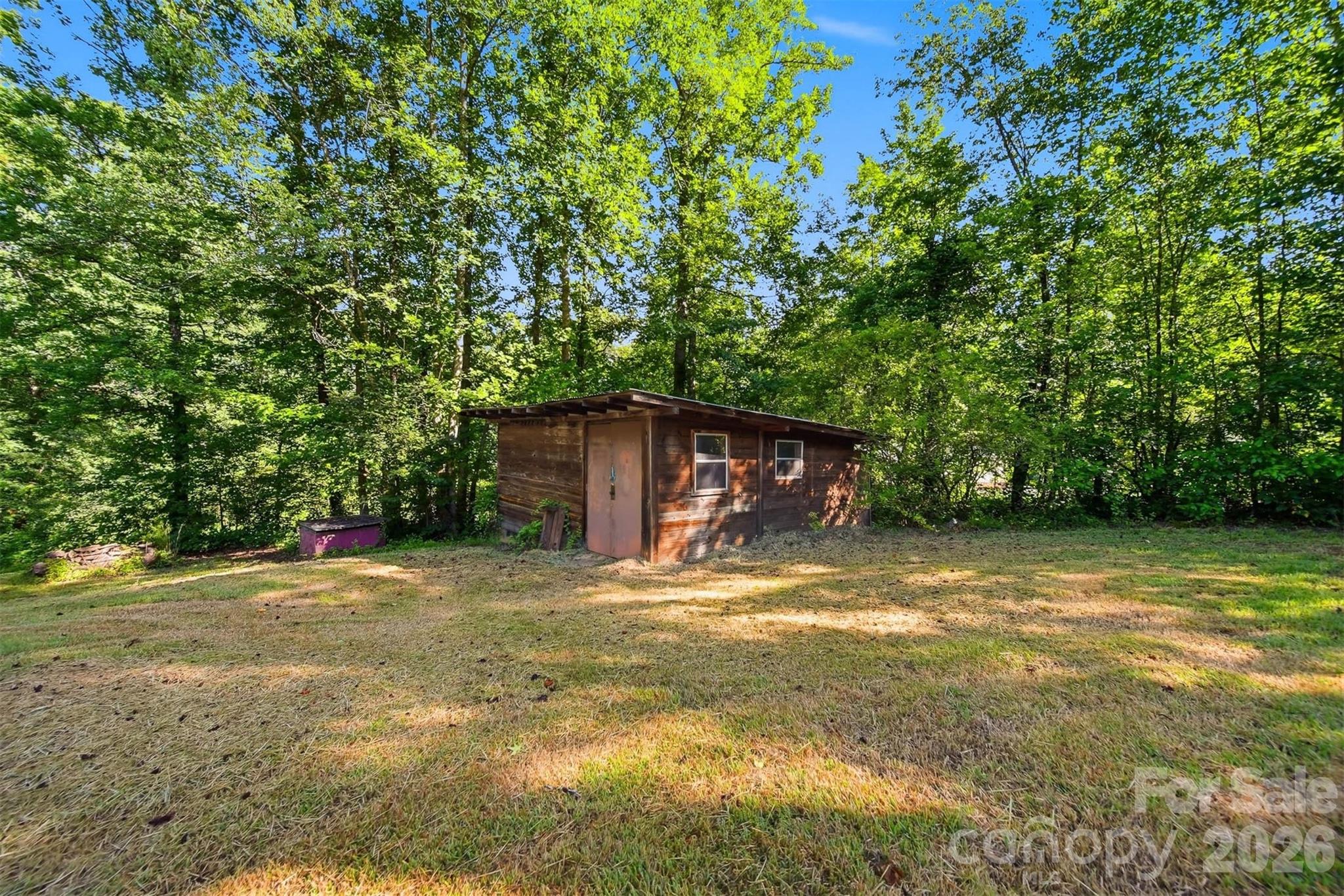 main property photo 28