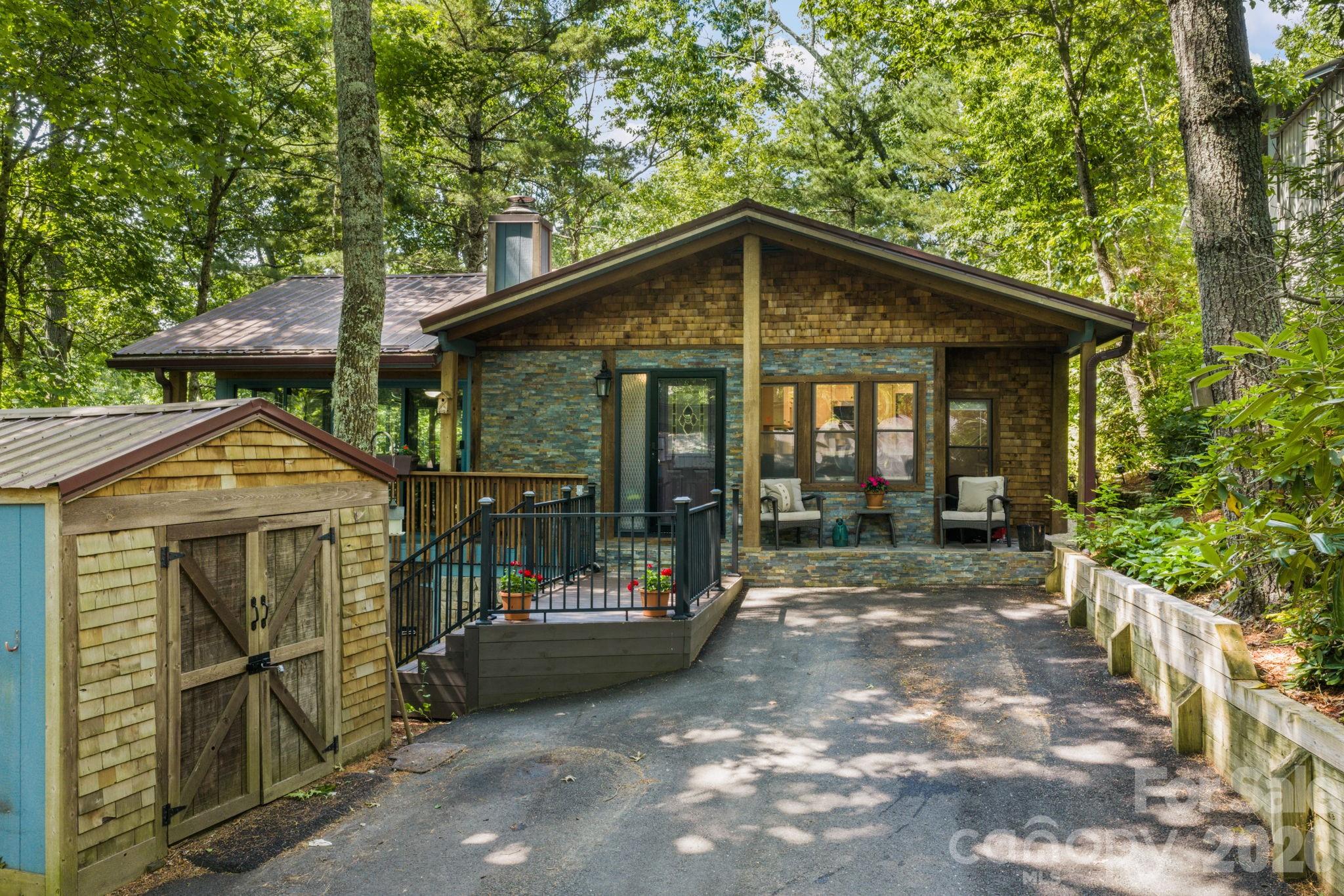 main property photo 27