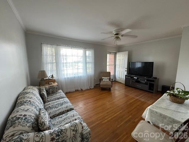 main property photo 5