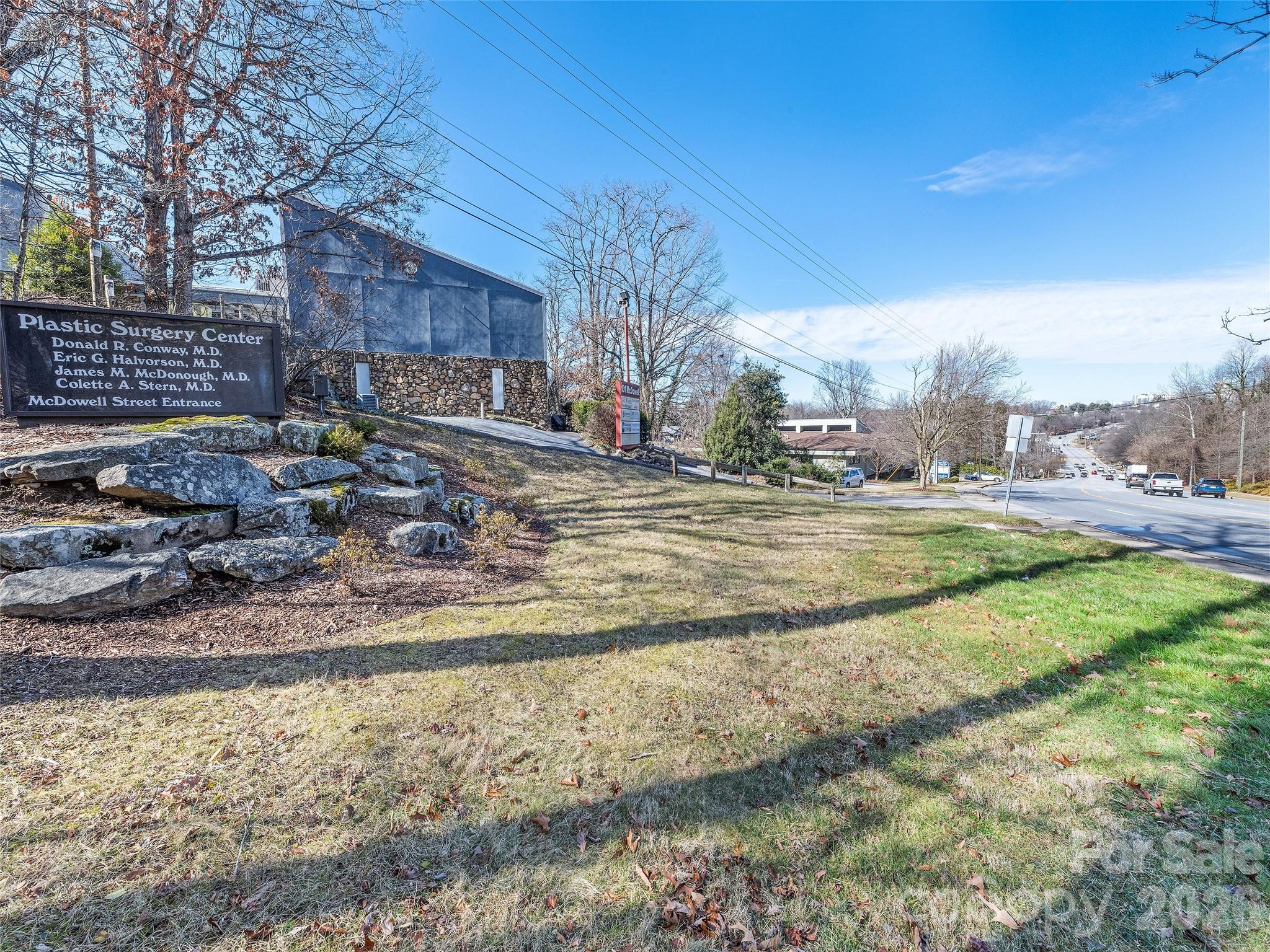 main property photo 13