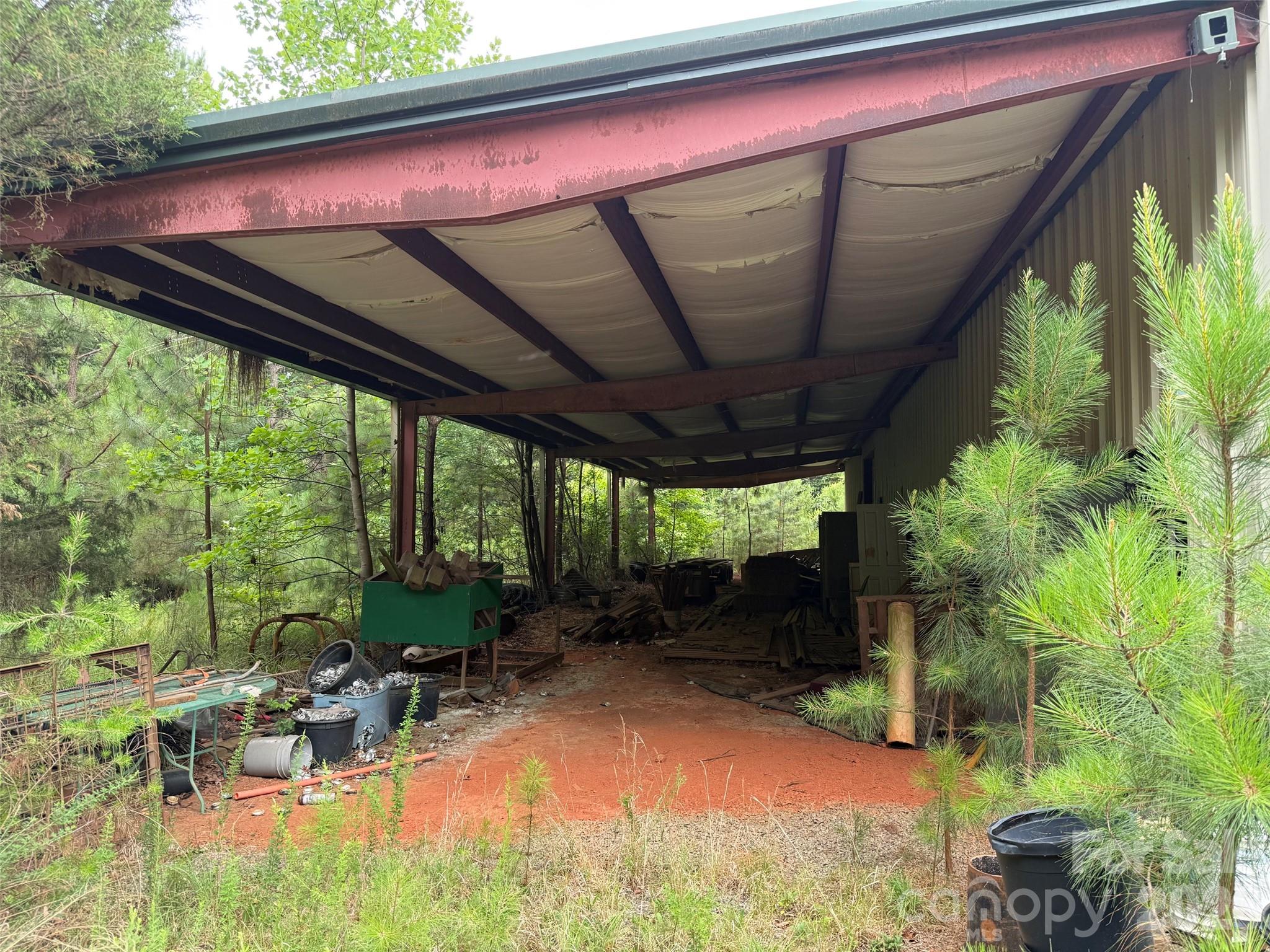 main property photo 25