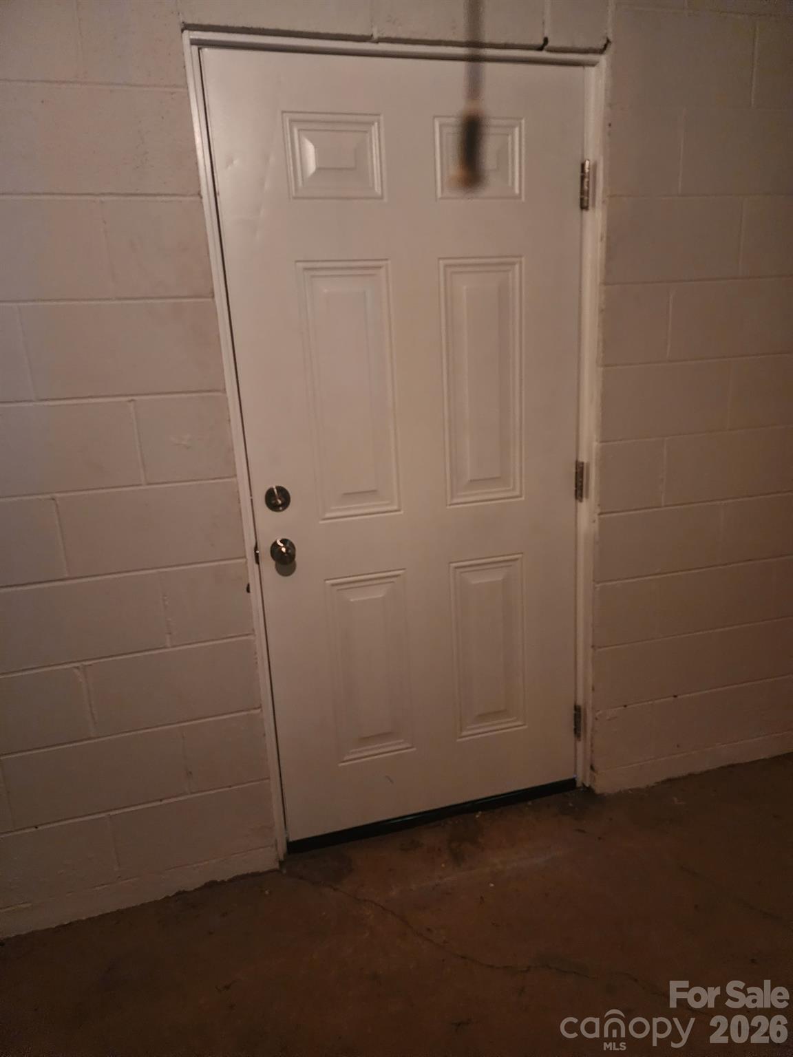 main property photo 40