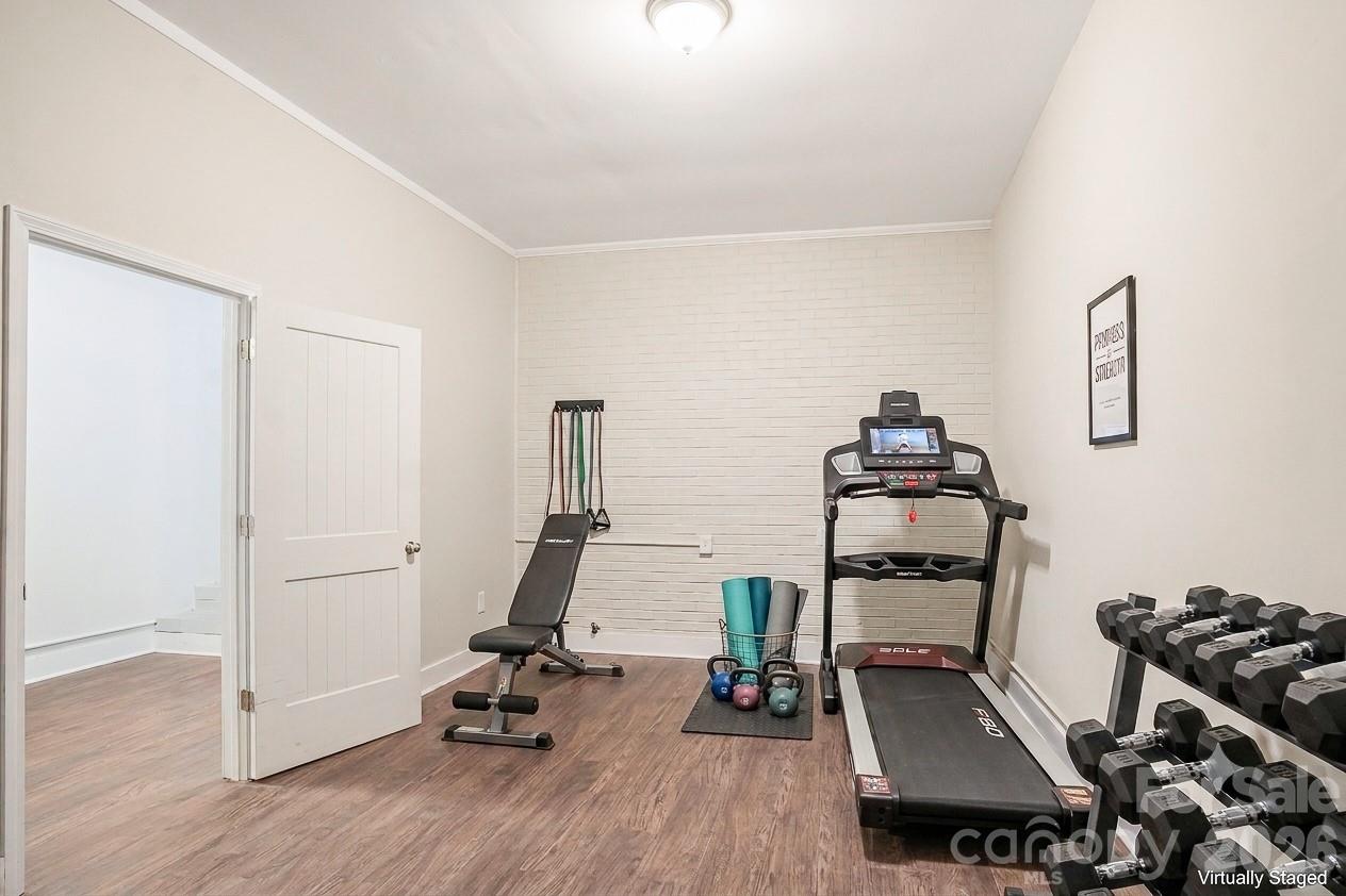 main property photo 15