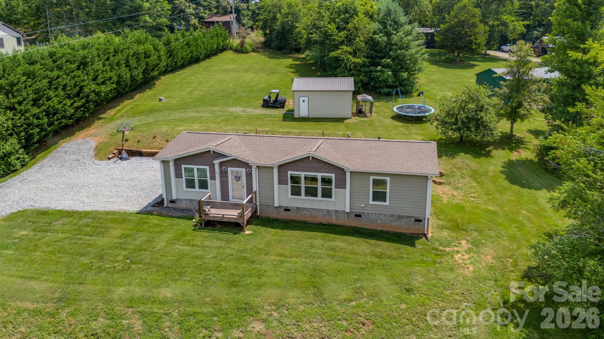 main property photo 41