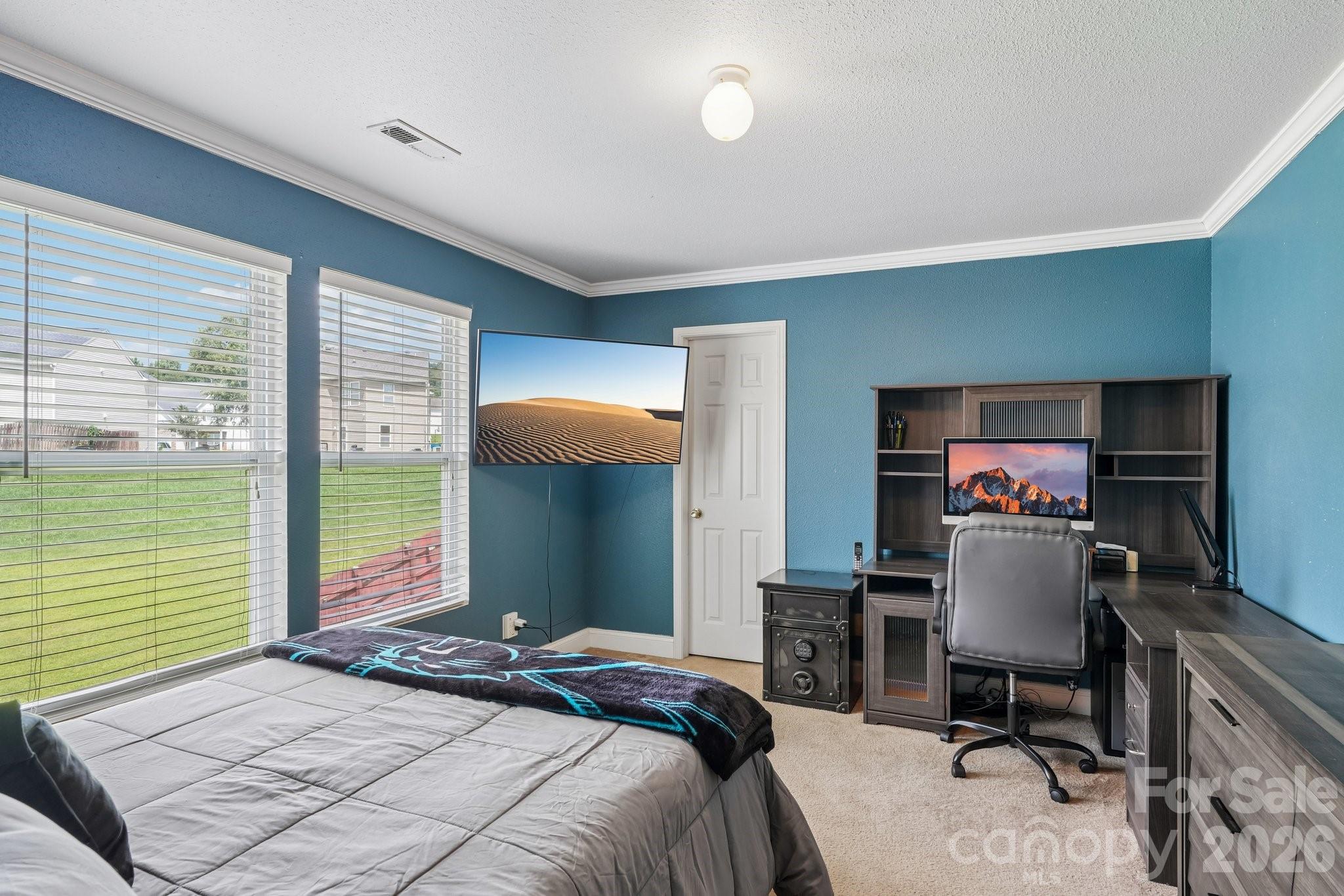 main property photo 34