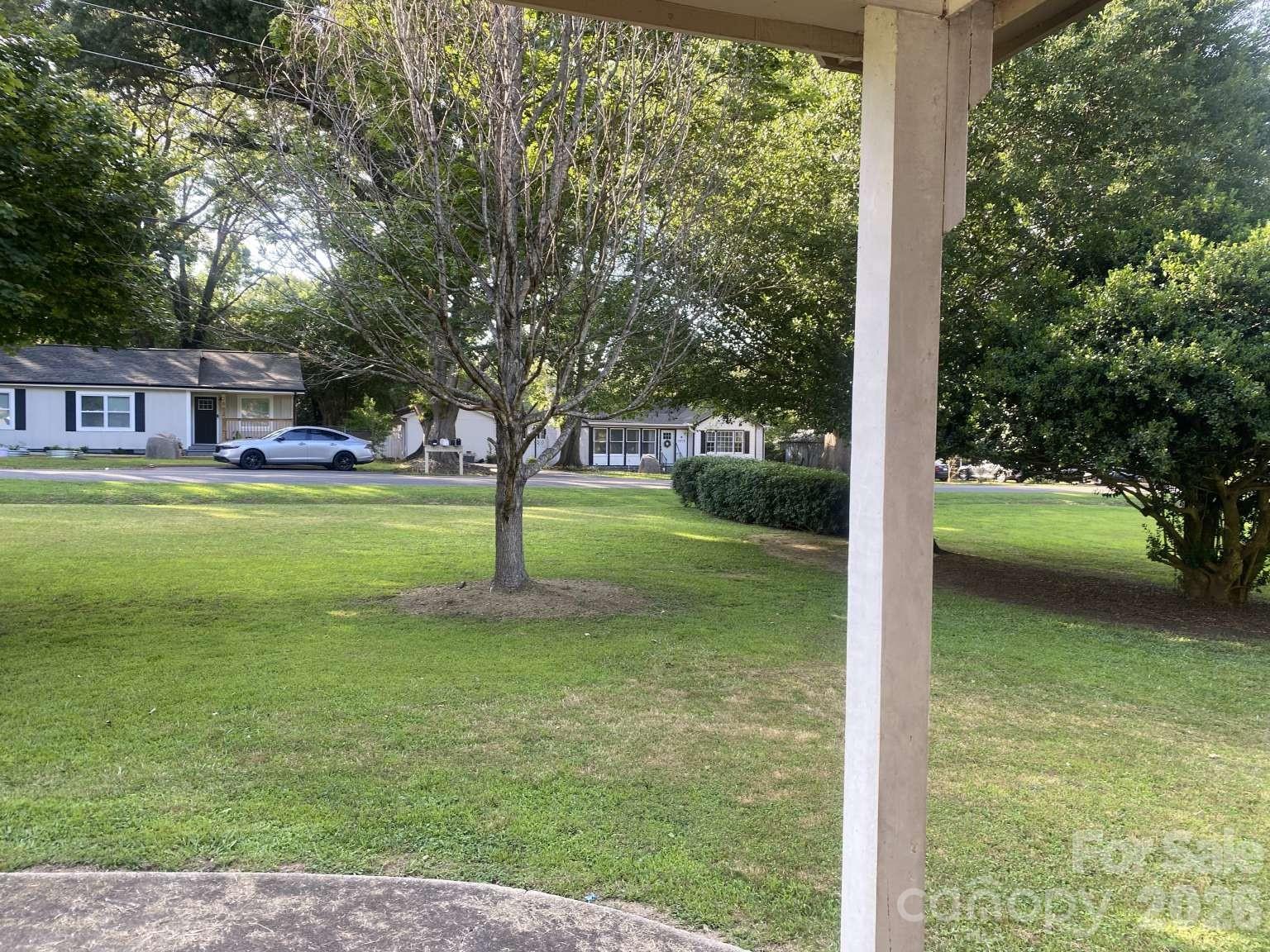 main property photo 40
